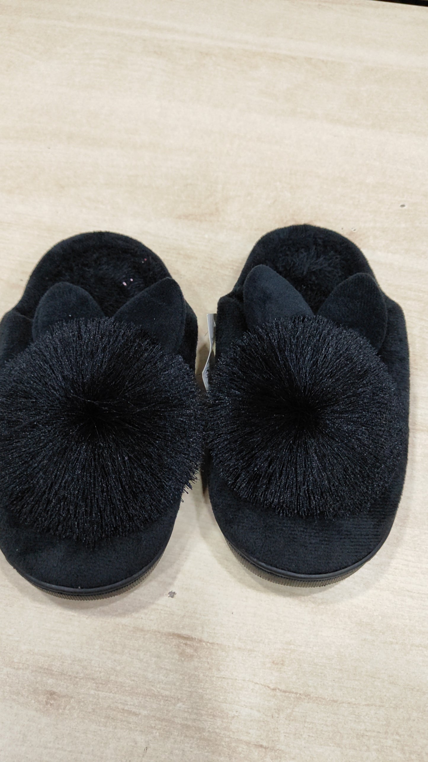 Pantofole miste bimbi a 3 euro