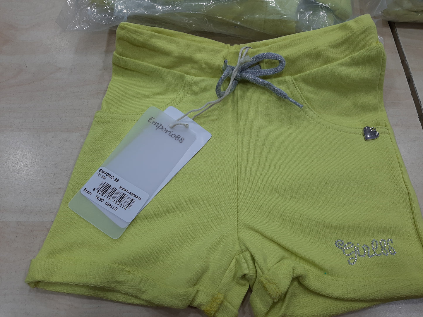 Pantaloncini bambini a 3 euro