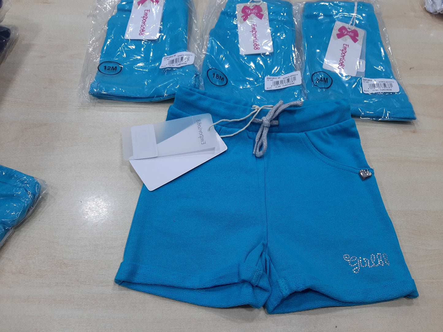 Pantaloncini bambini a 3 euro