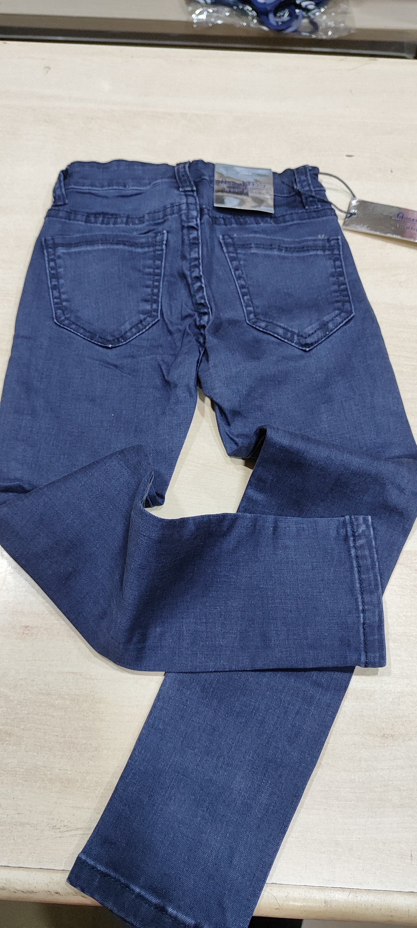 Jeans bimbo a 3 euro