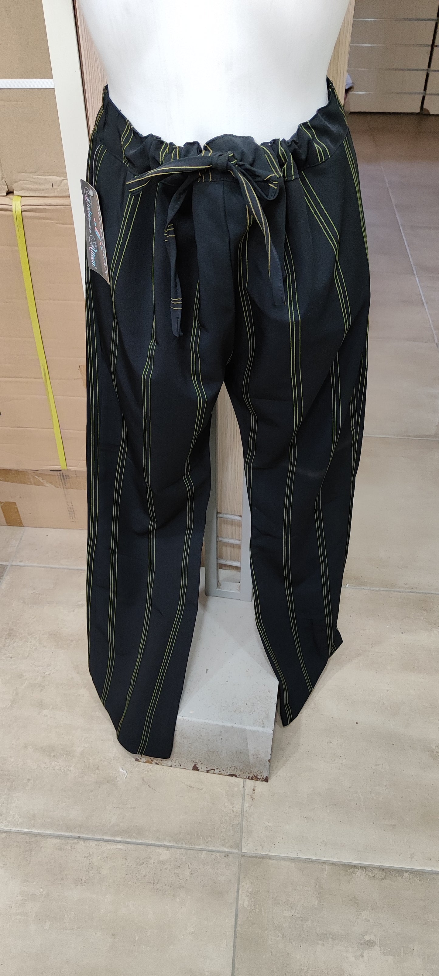 Pantaloni donna