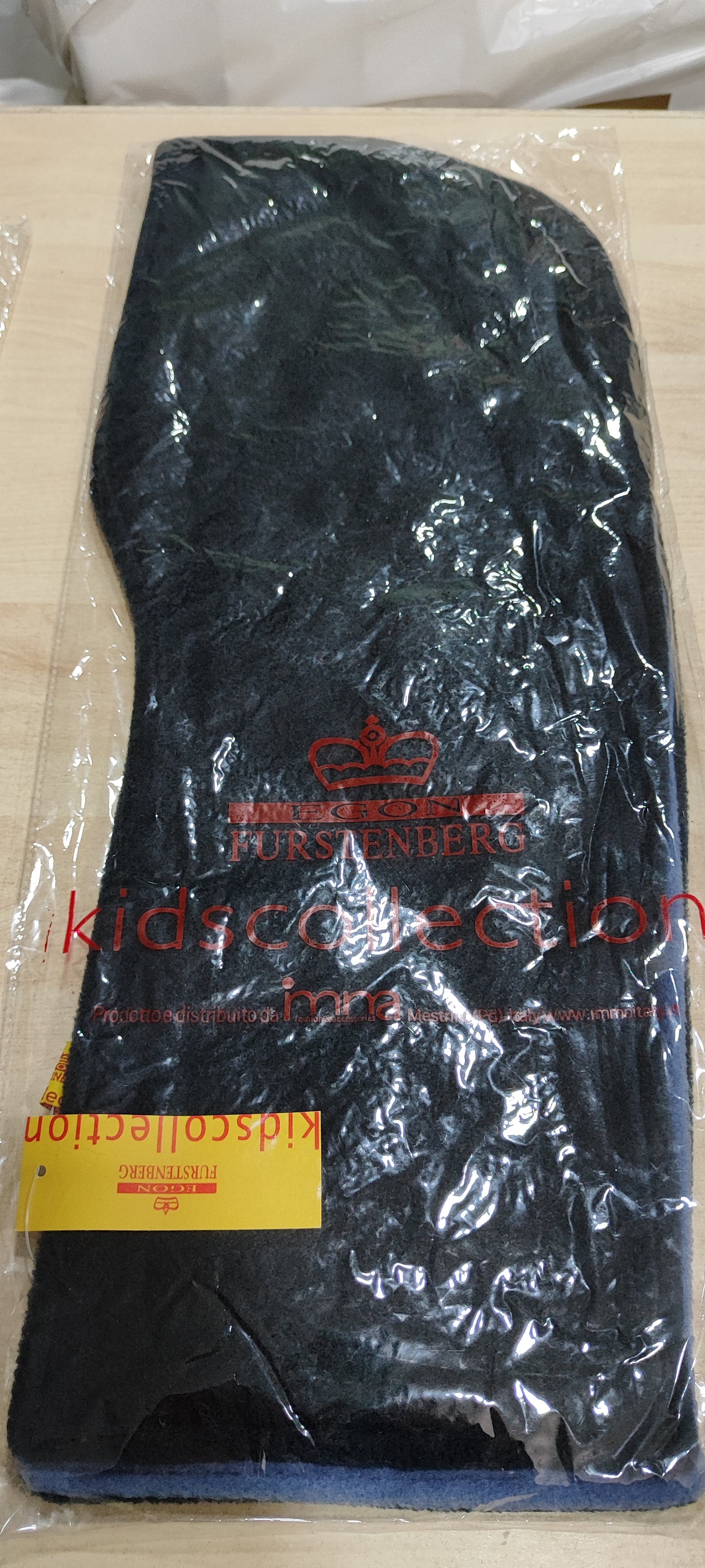 cappello con sciarpa a 1,50