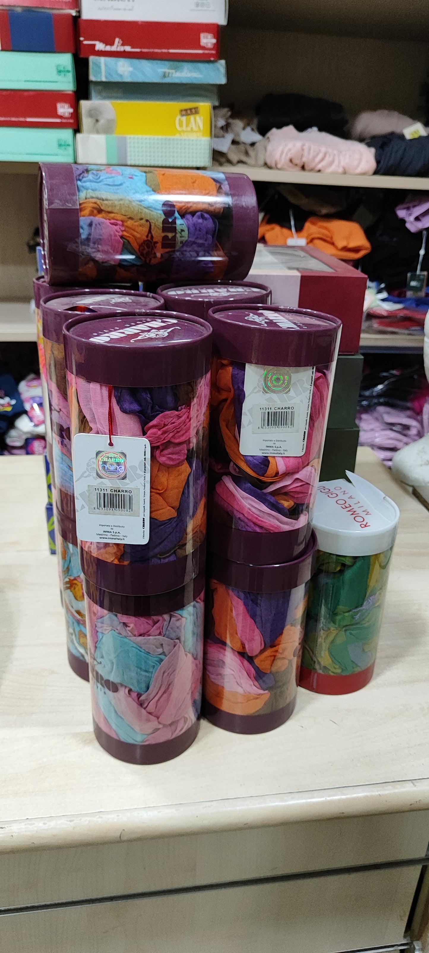 Foulard firmati scatolati a 3,50