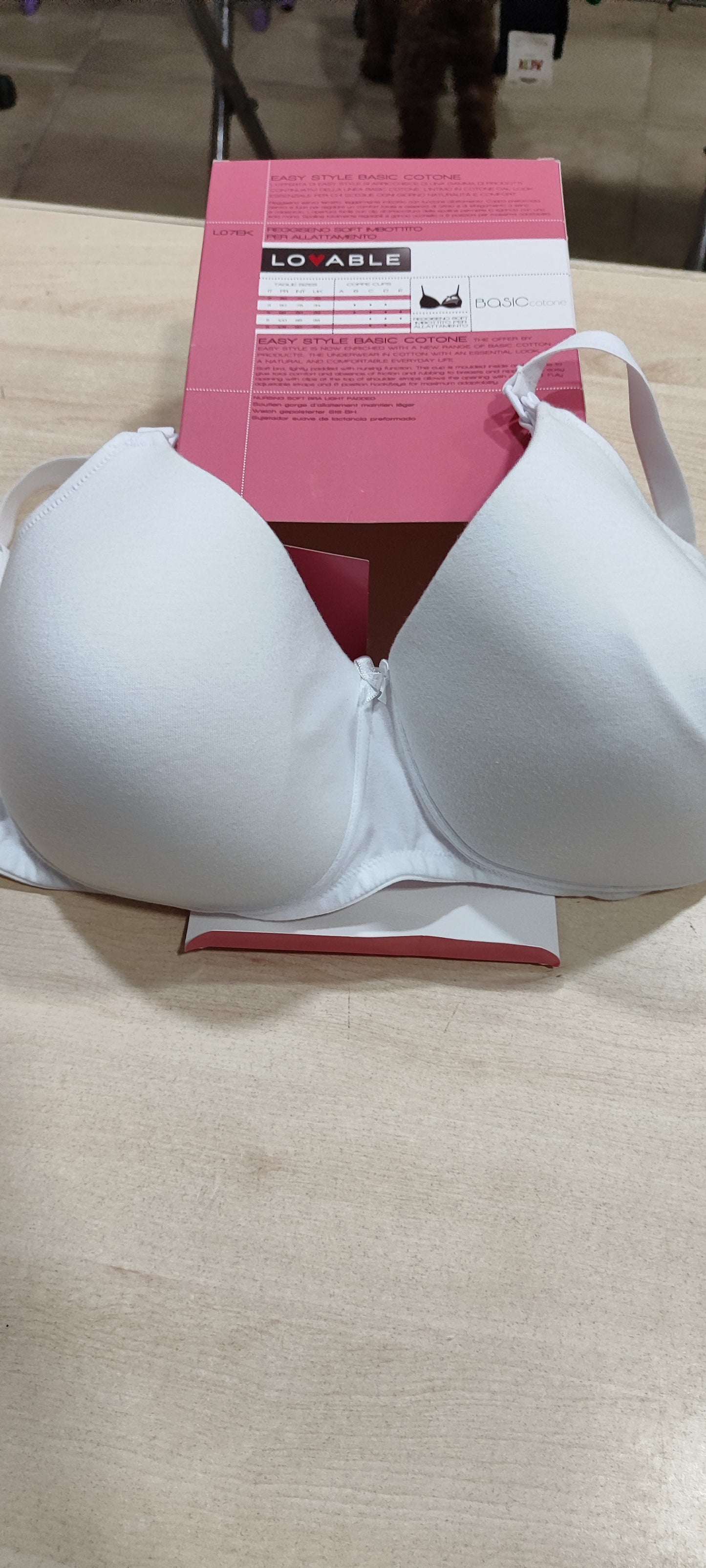 Reggiseni a 1 ,80 merce italiana