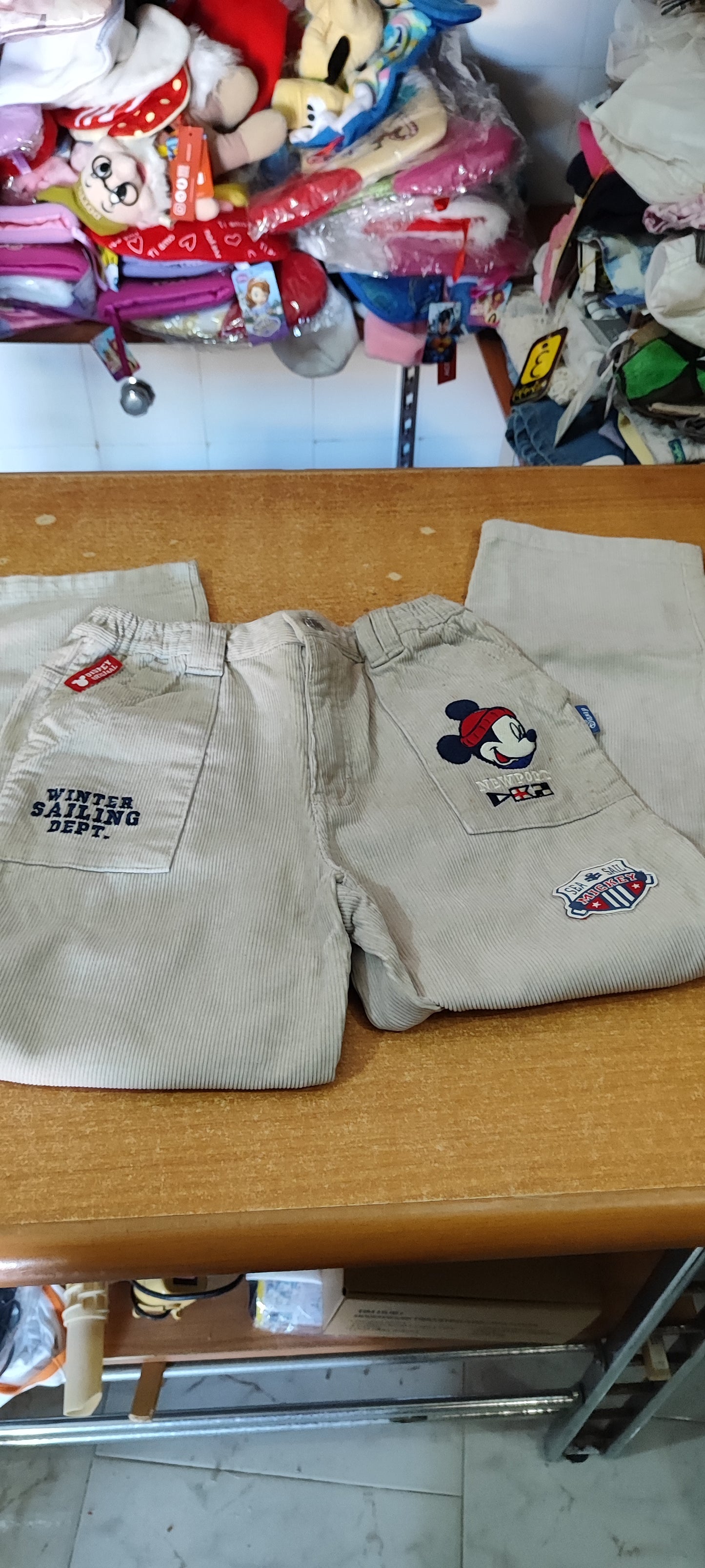Pantaloni e gonne e pantatuta bimbi a 3,50