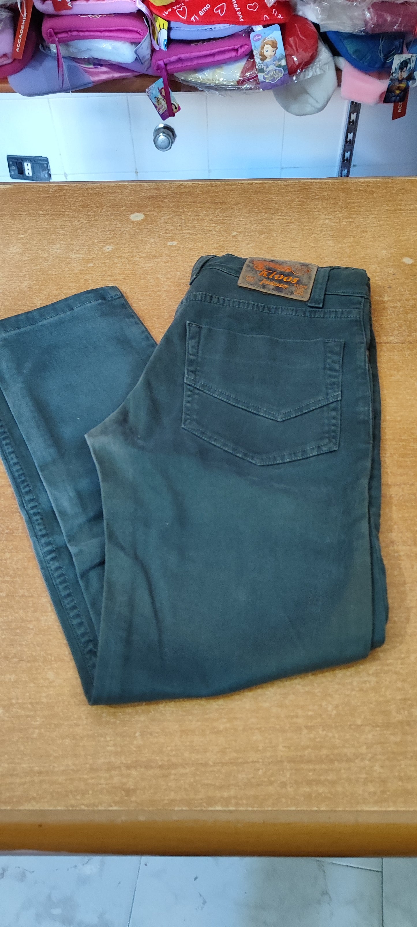 Pantaloni e gonne e pantatuta bimbi a 3,50