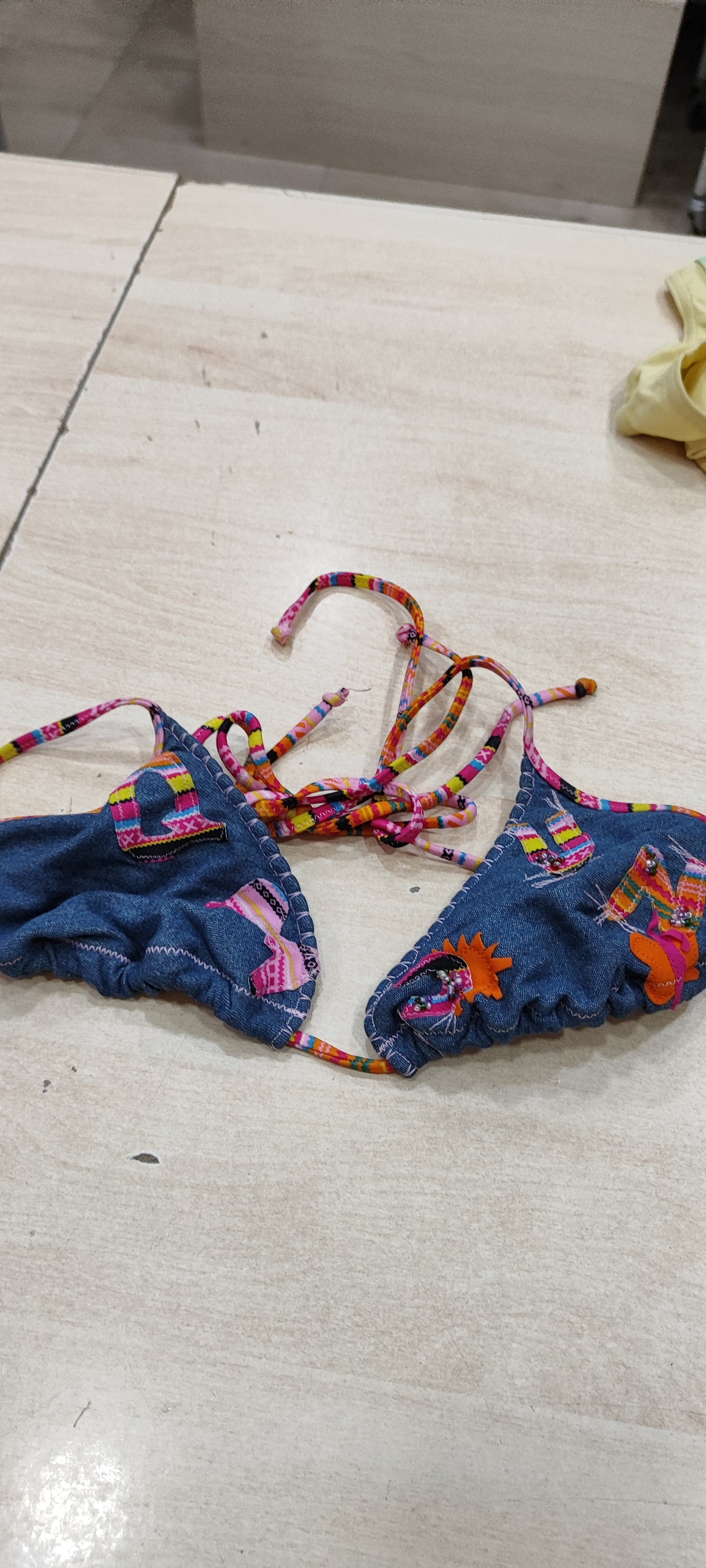 Costume sopra bimba a 0,50 centesimi