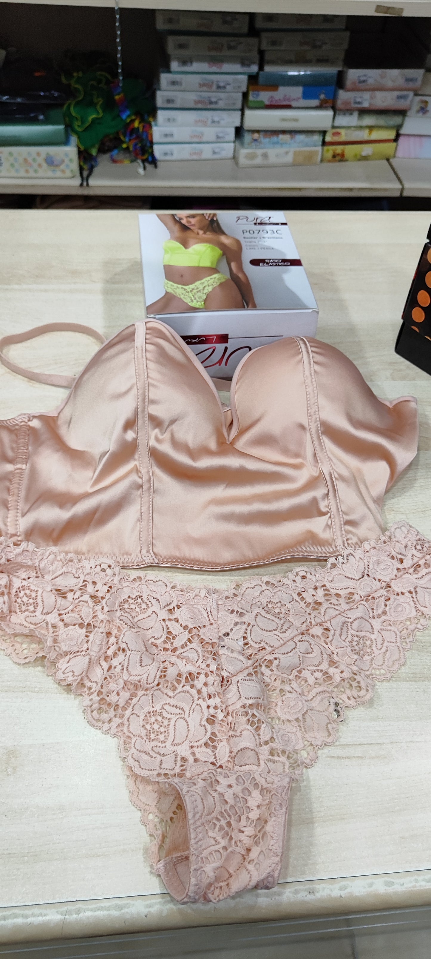 Coordinati intimi body e vestitini firmati a 4,50