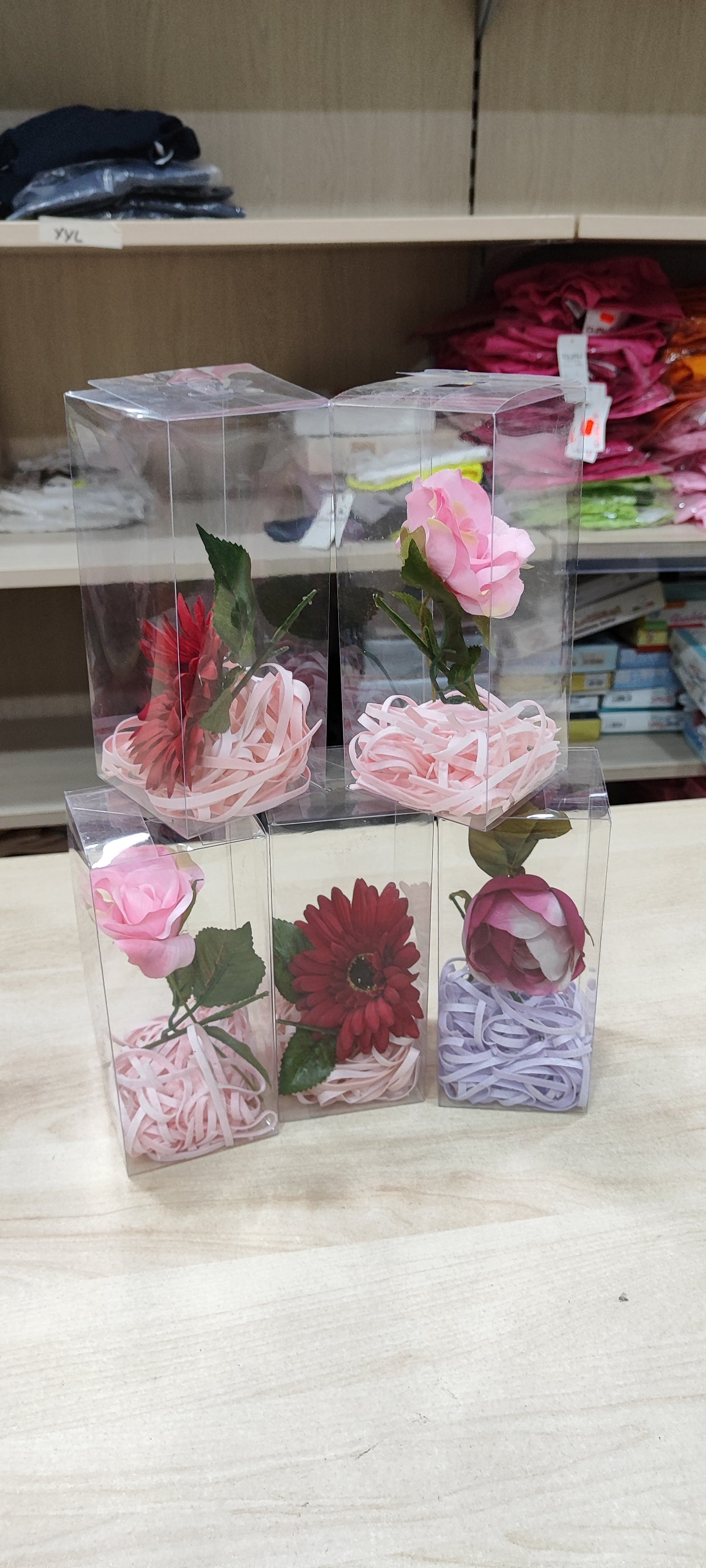 Rosa con sapone profumato all'interno a 0,75