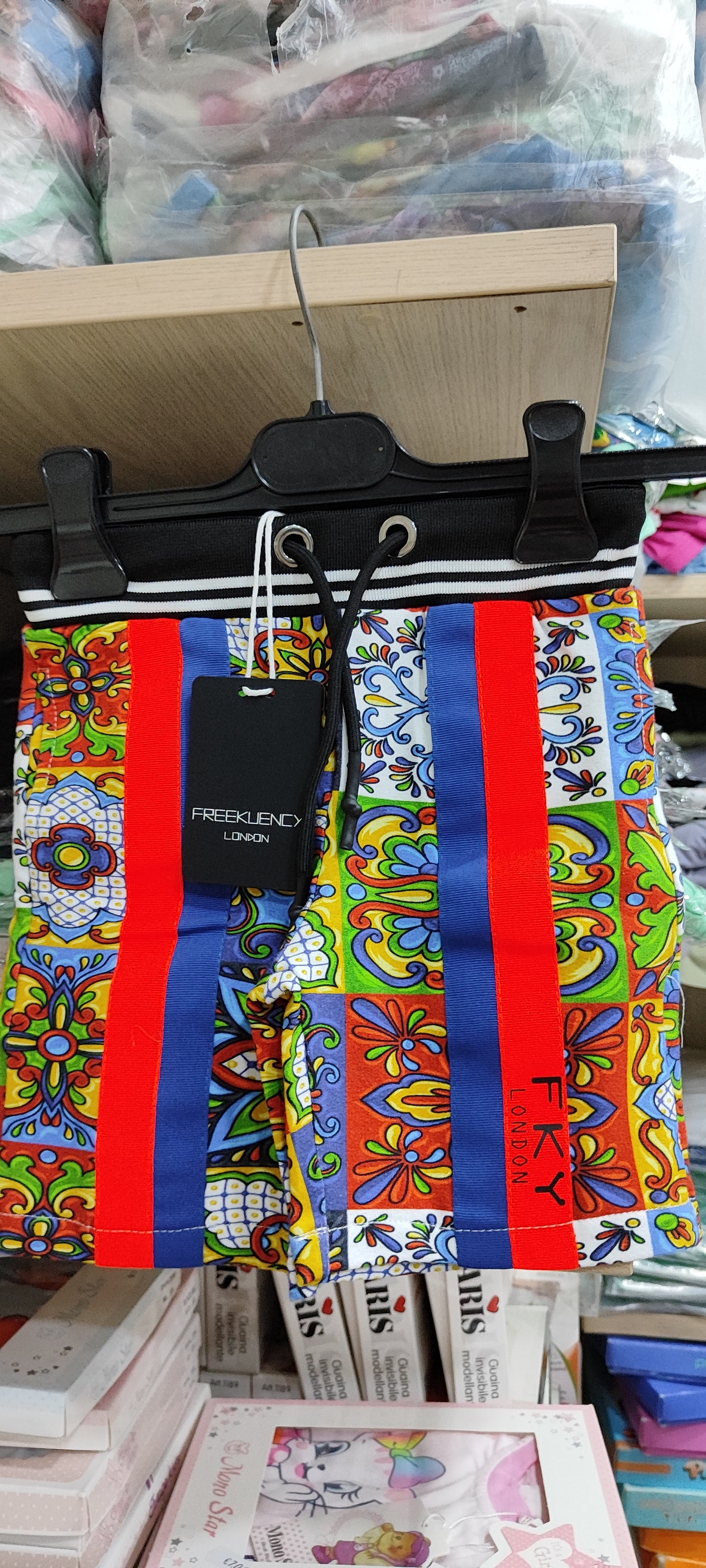 Abbigliamento bimbi firmato a 5 euro