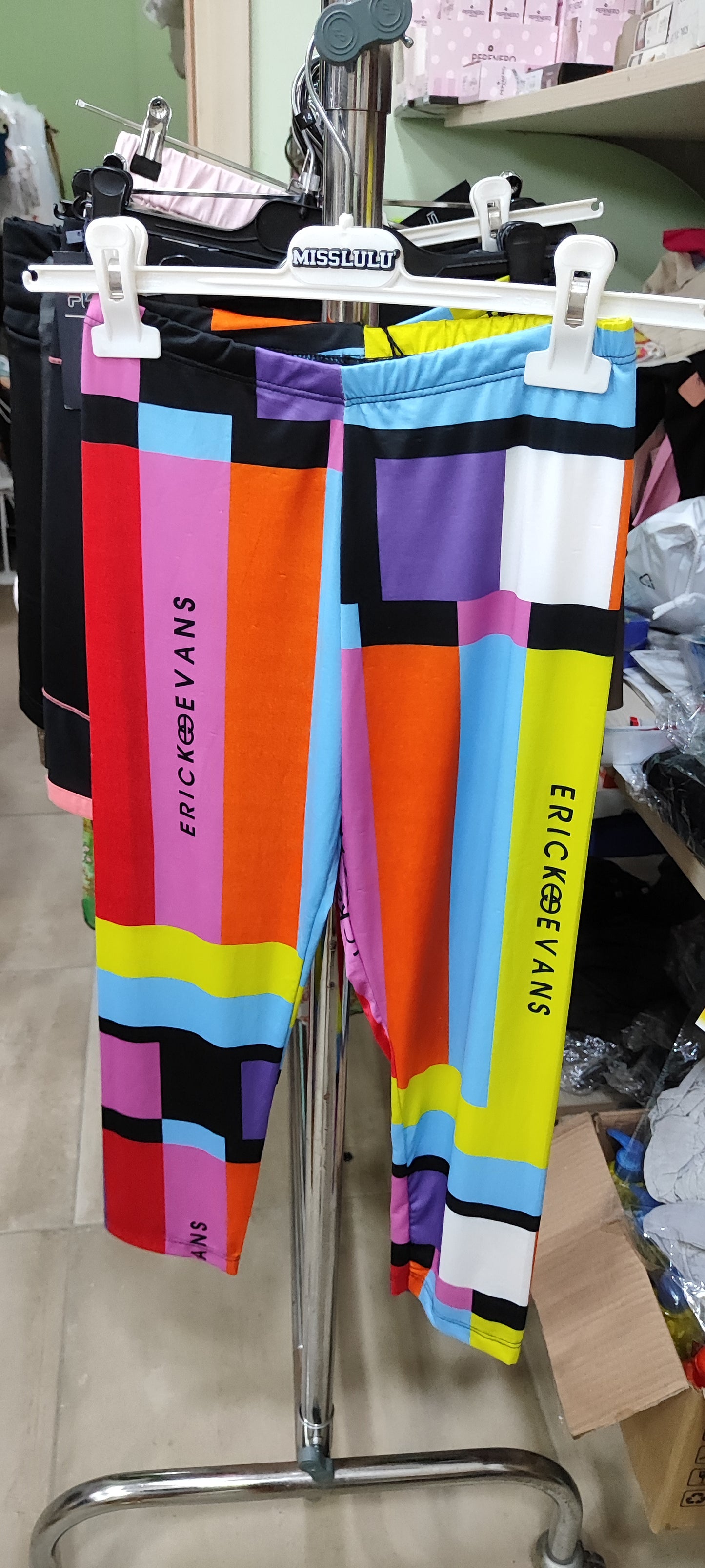 Abbigliamento donna firmato a 5 euro