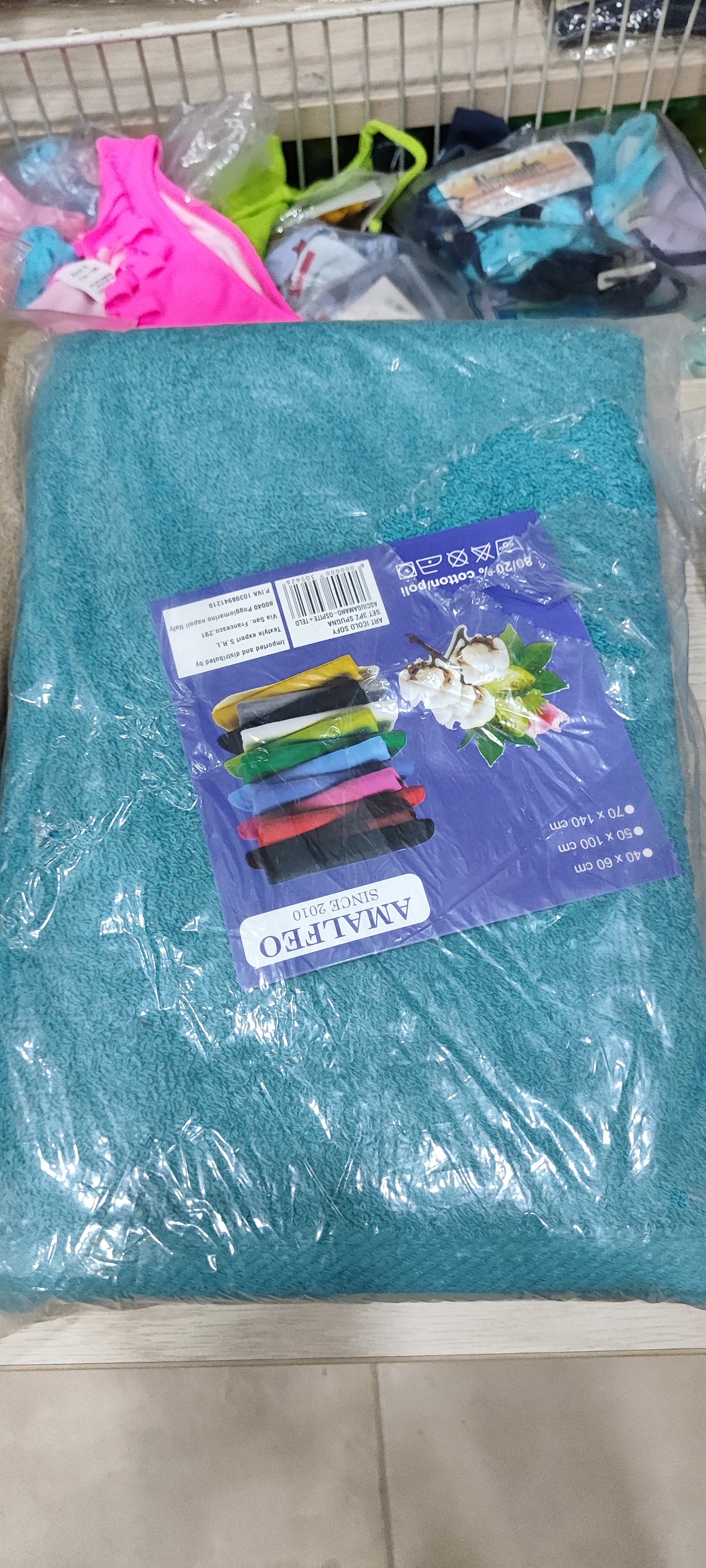 Tris asciugamani a 4 euro