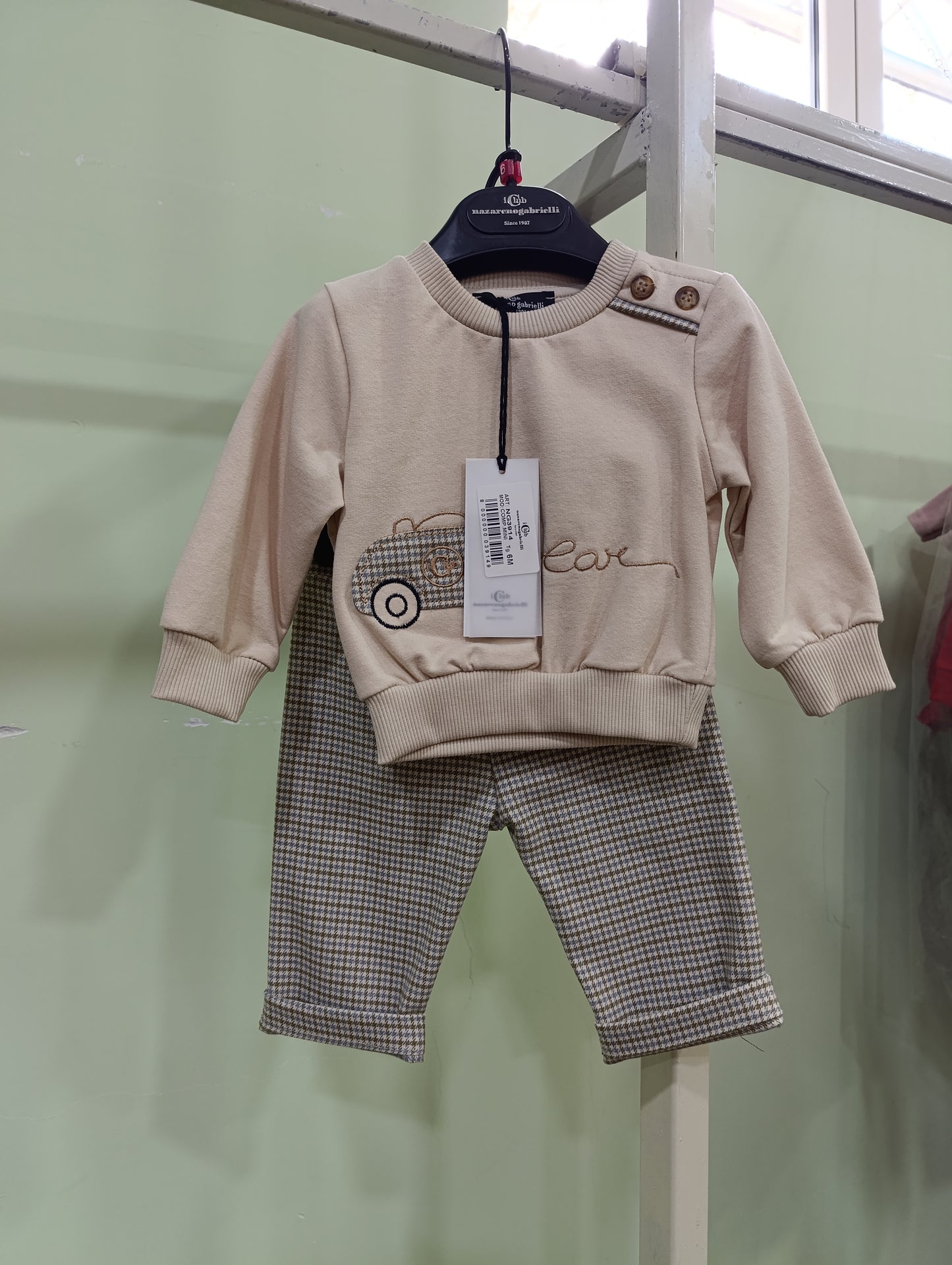 Completi e vestitini neonati a 7,50