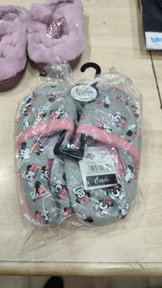 Pantofole miste bimbi a 3 euro