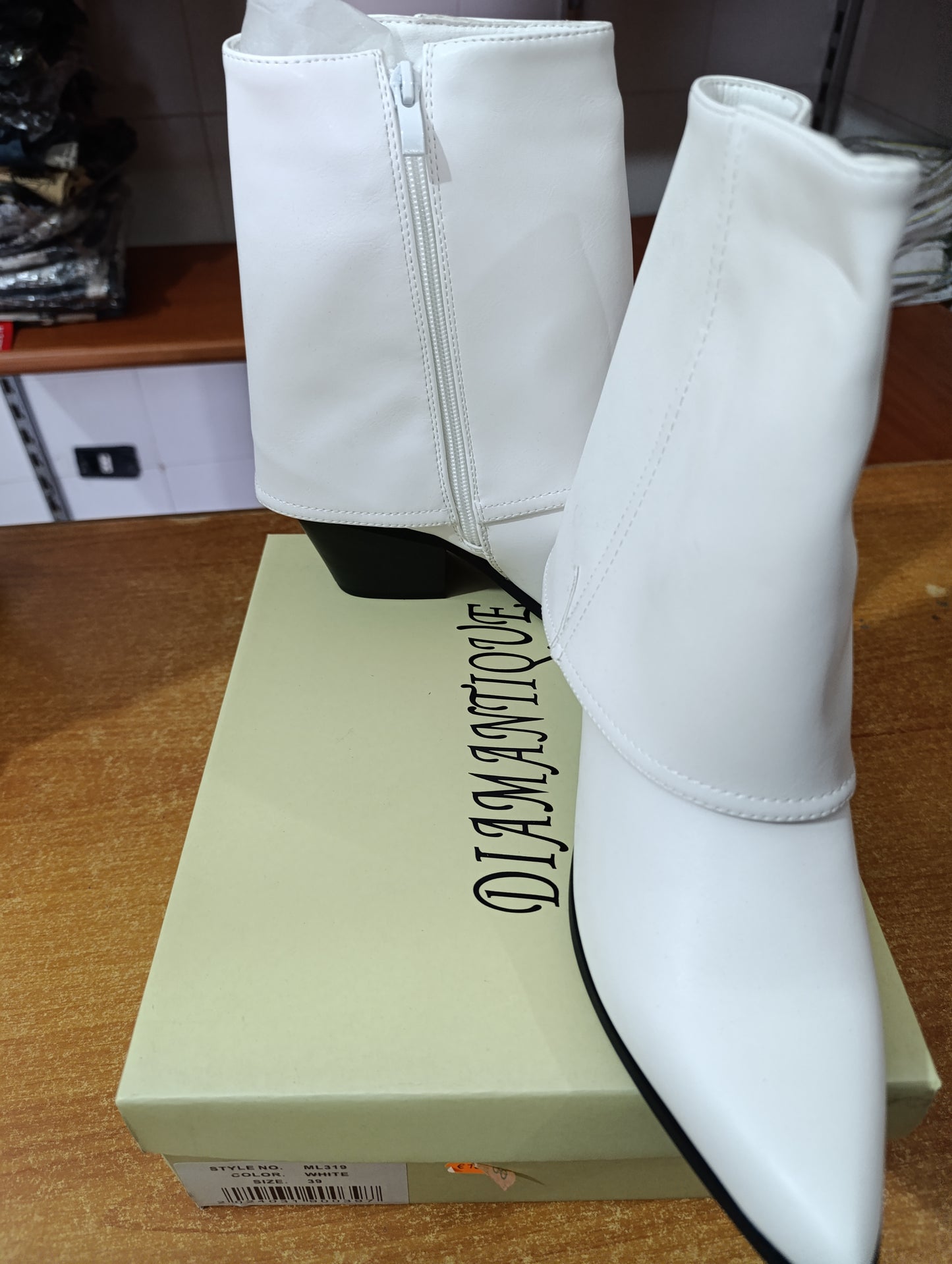 Scarpe stivali donna a 3,00