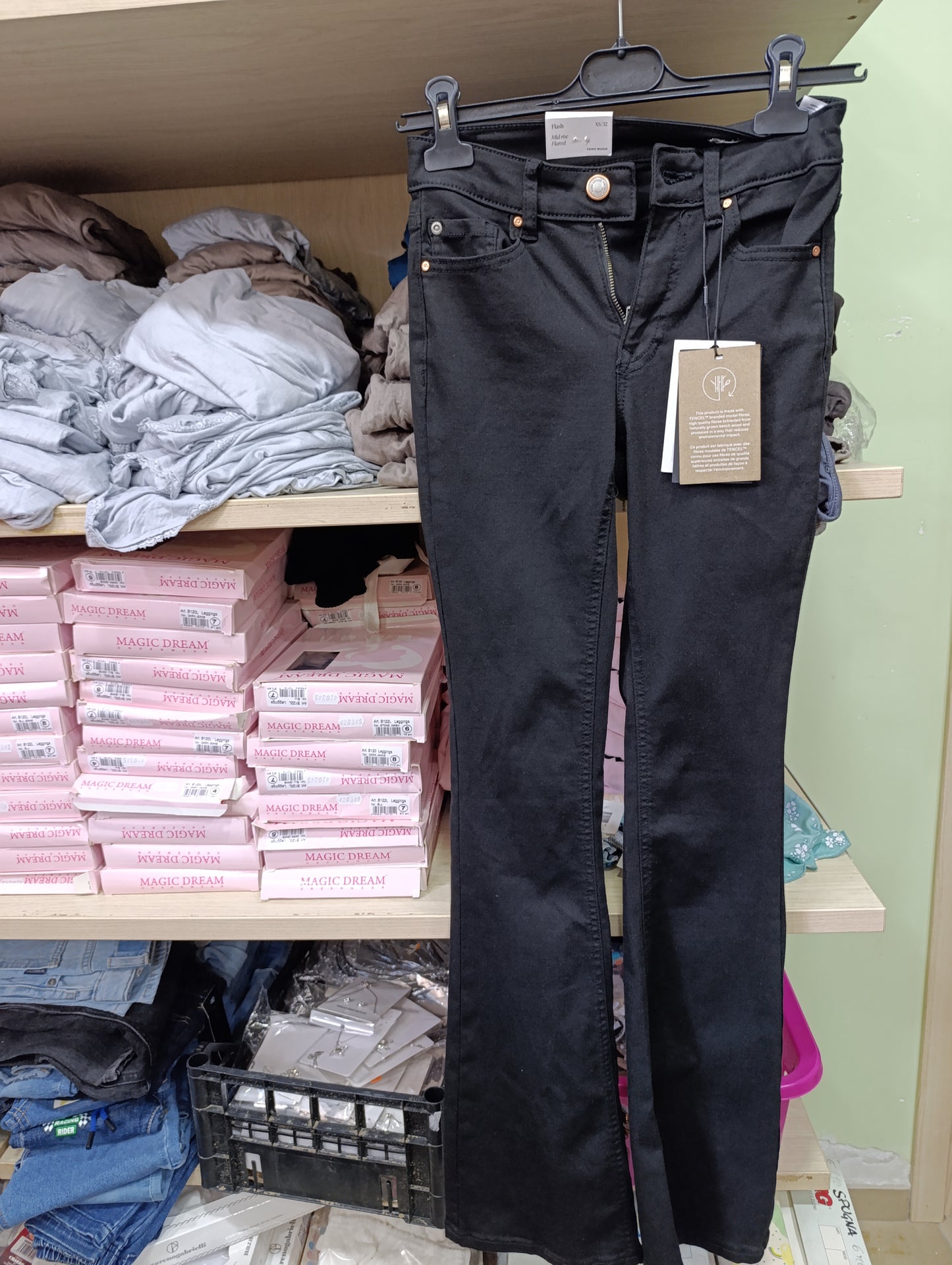 Jeans e pantaloni donna firmati a 4,50 euro
