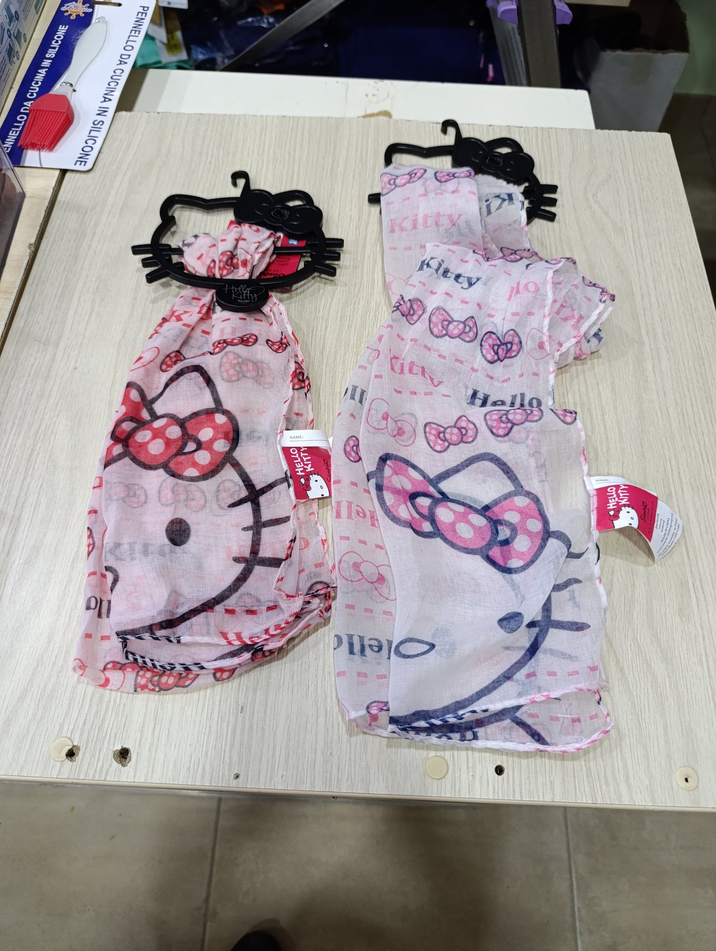 Offertissima Foulard ragazza Hello Kitty a 1,50