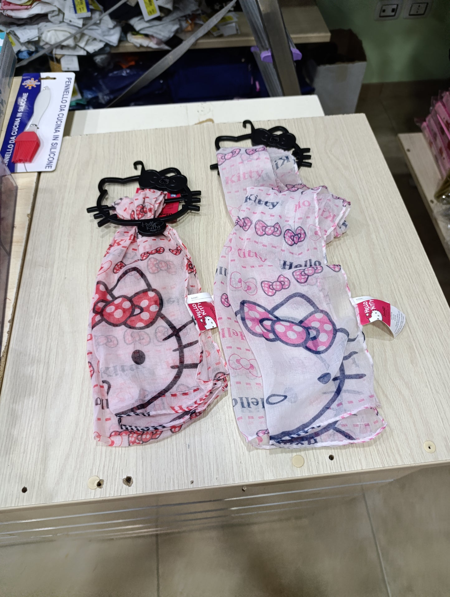 Offertissima Foulard ragazza Hello Kitty a 1,50