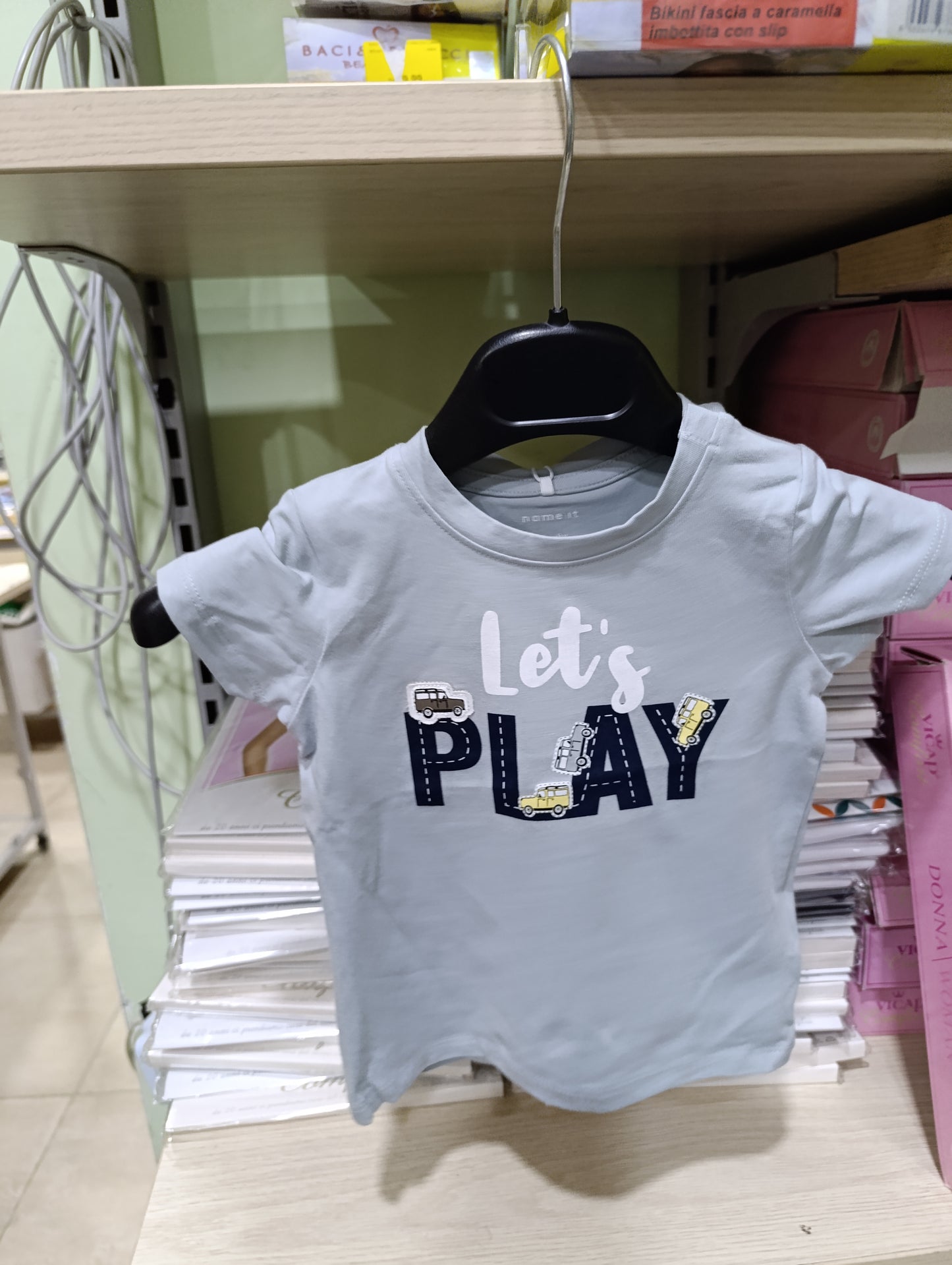 T-shirt bimbi firmate  name.it a 3 euro
