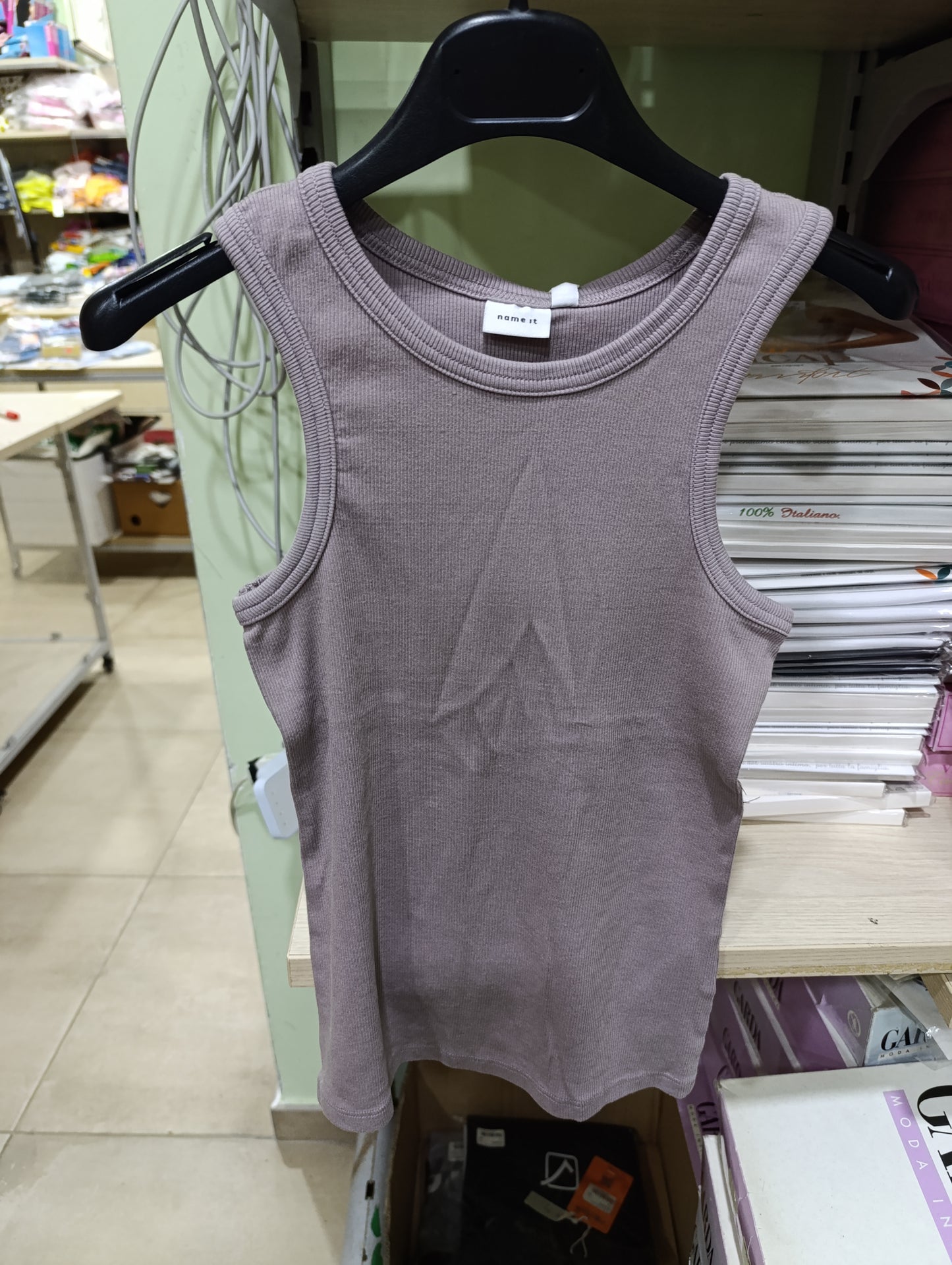 T-shirt bimbi firmate  name.it a 3 euro