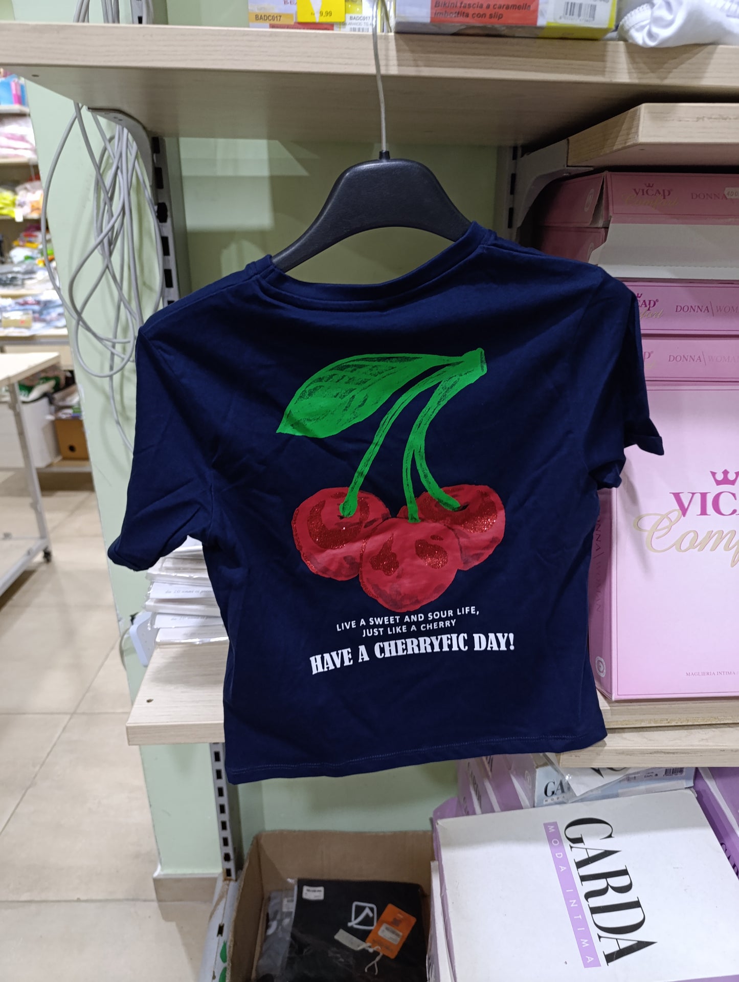 T-shirt bimbi firmate  name.it a 3 euro
