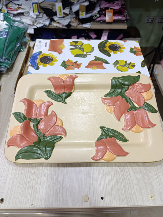 Vassoio in ceramica a 2,50 scatolato
