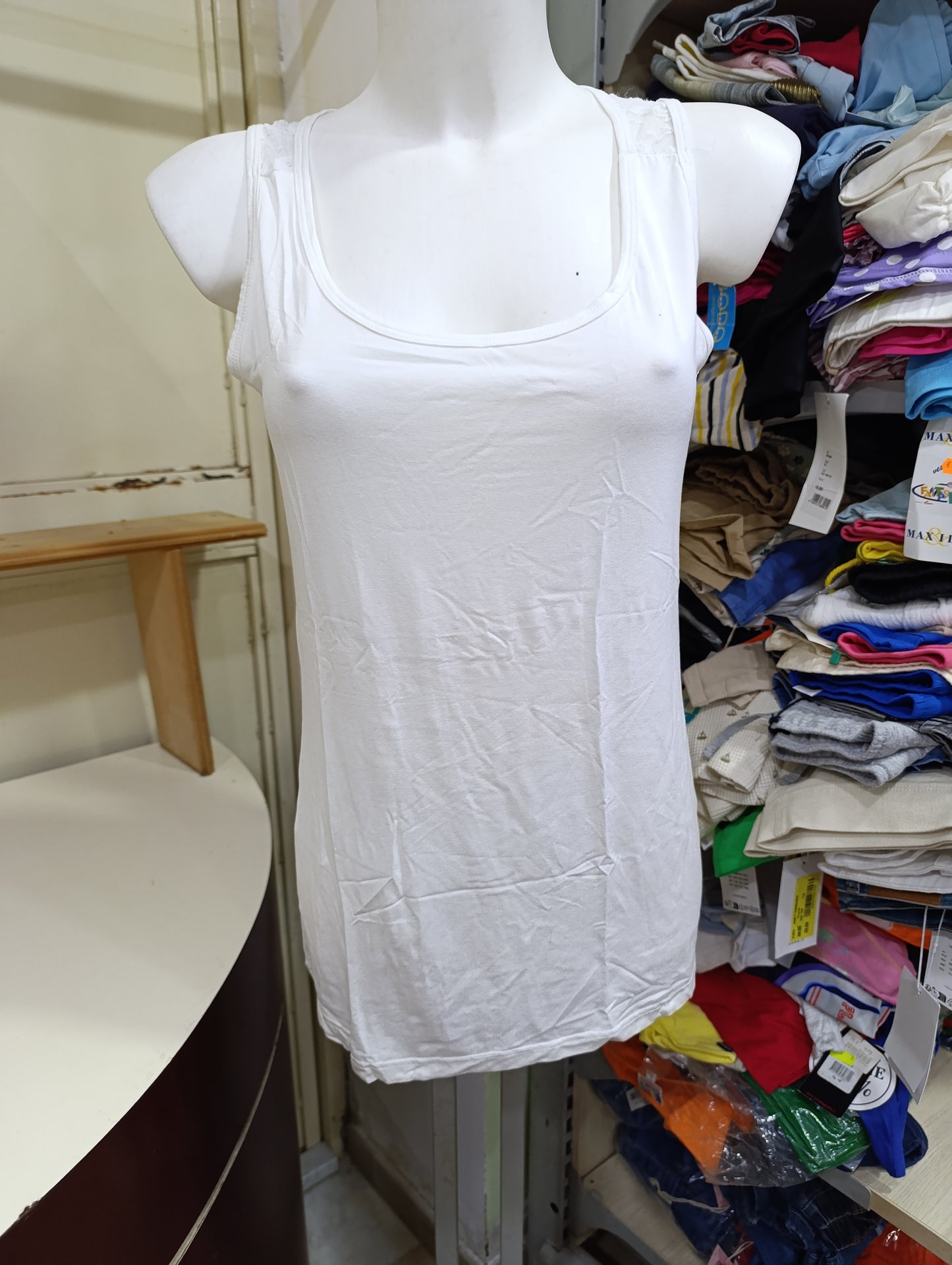 Magliette donna imbustate marca Antonella a 2,70