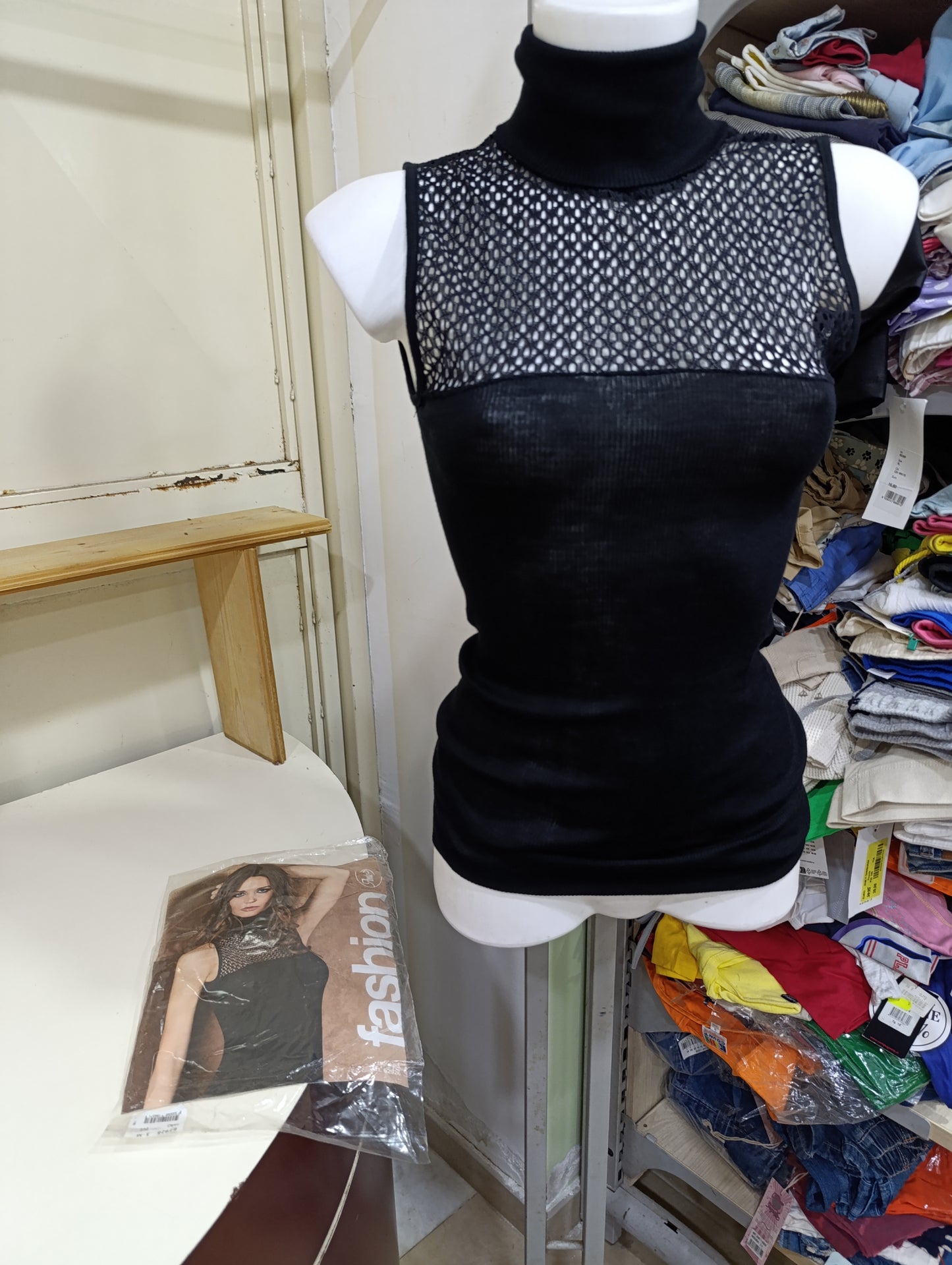 Magliette donna imbustate marca Antonella a 2,70