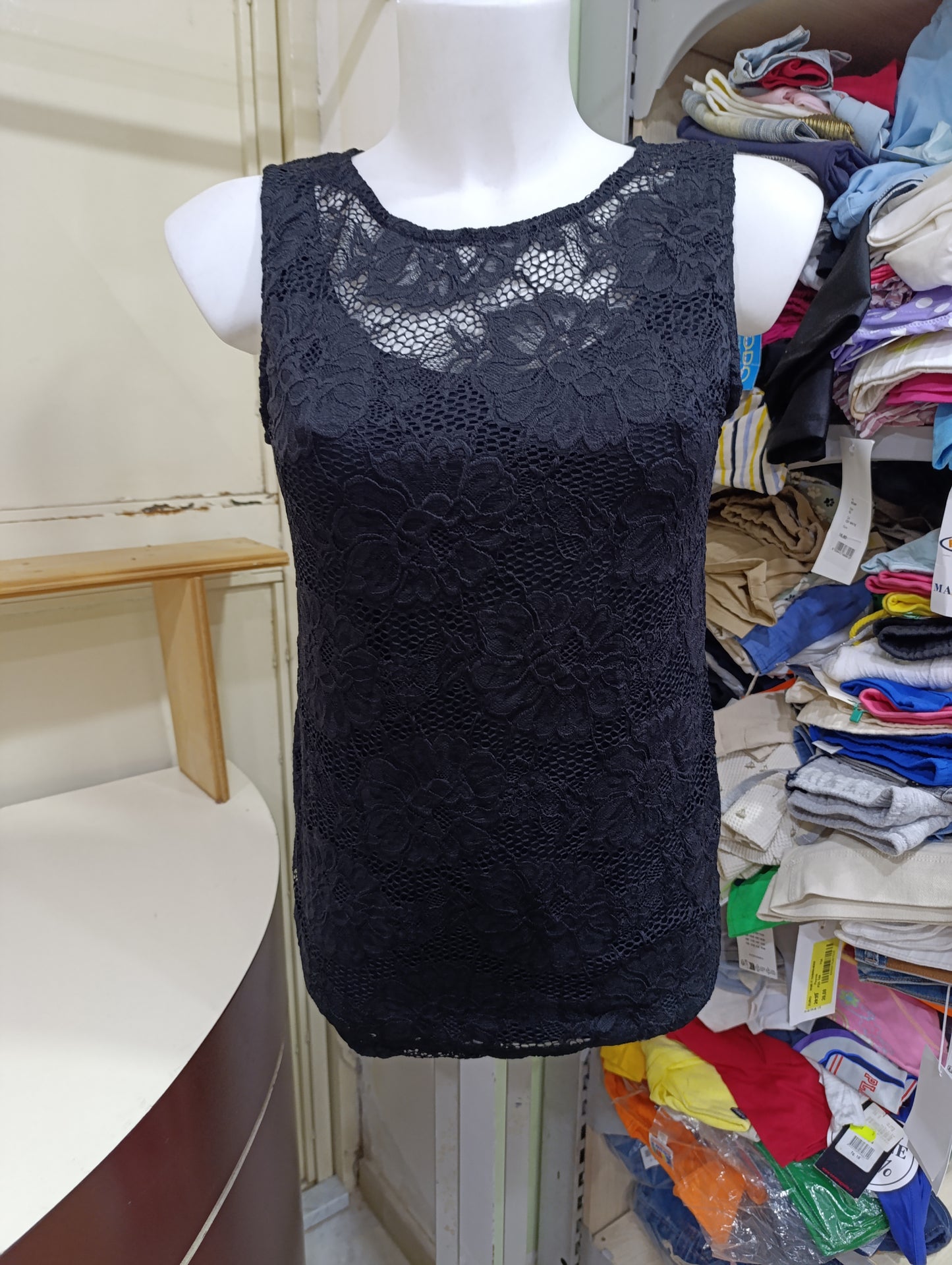 Magliette donna imbustate marca Antonella a 2,70