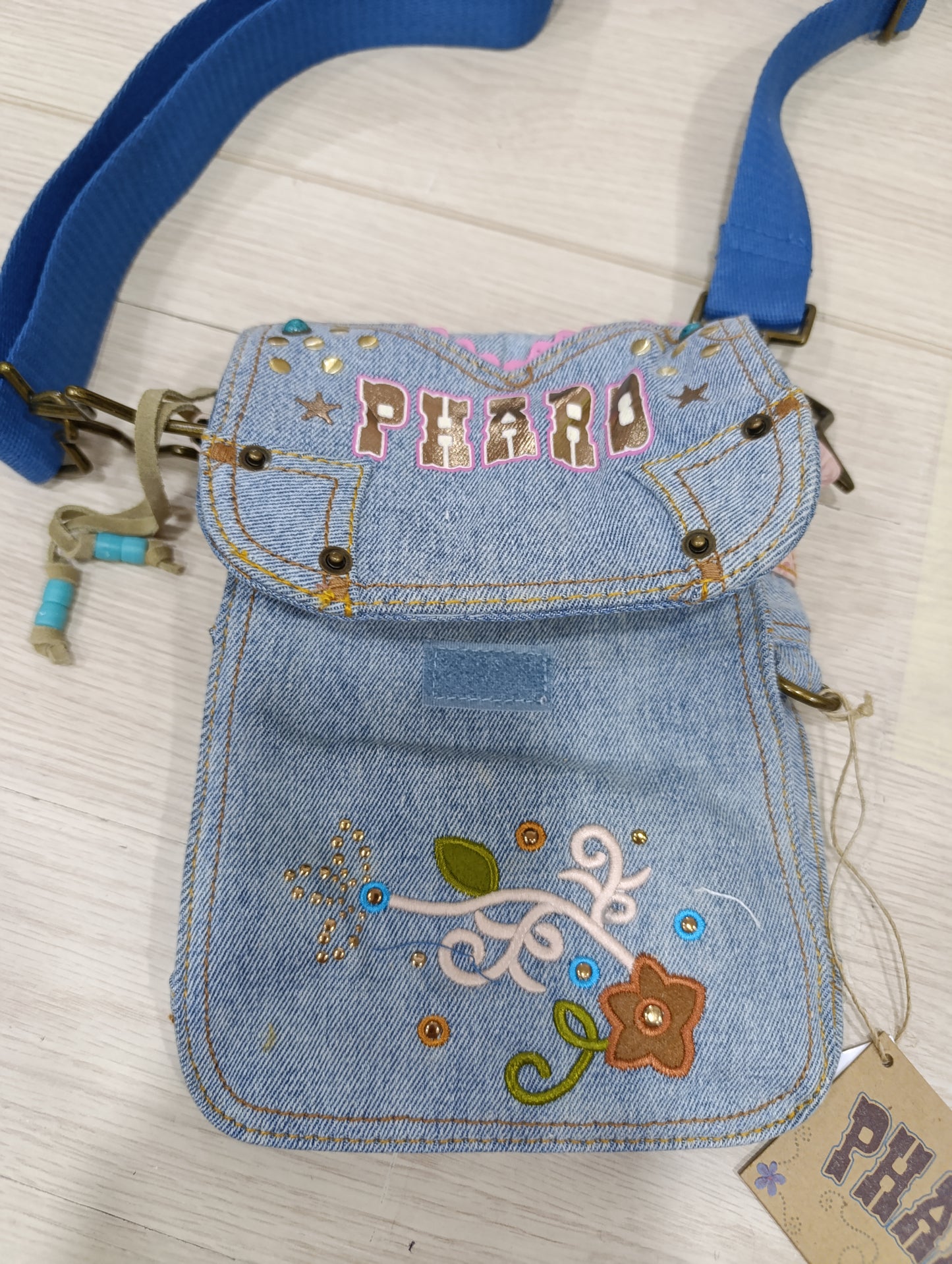 borse ragazza phard a 2 euro