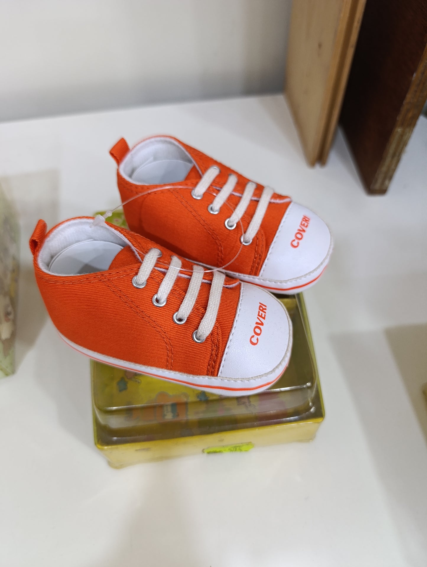 Scarpine neonati vari machi a 1,50