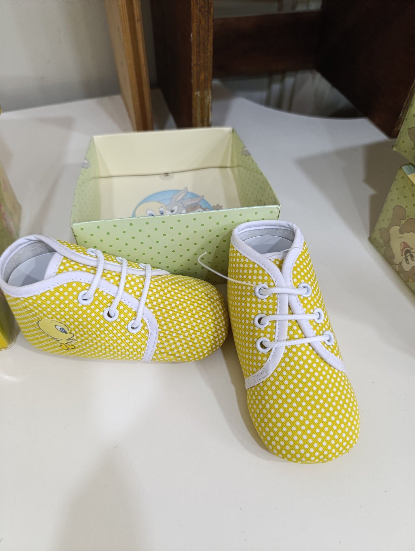 Scarpine neonati vari machi a 1,50