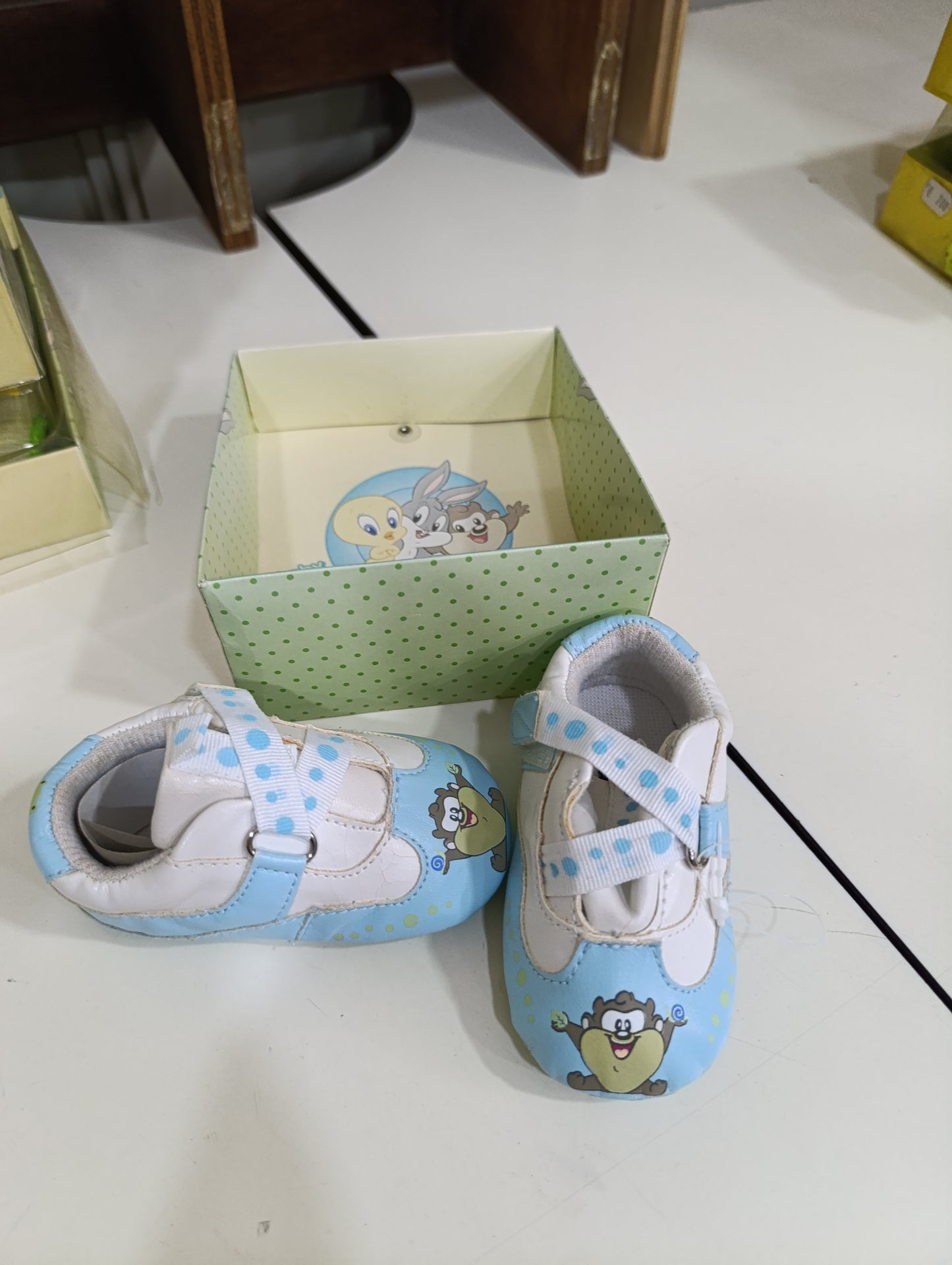 Scarpine neonati vari machi a 1,50