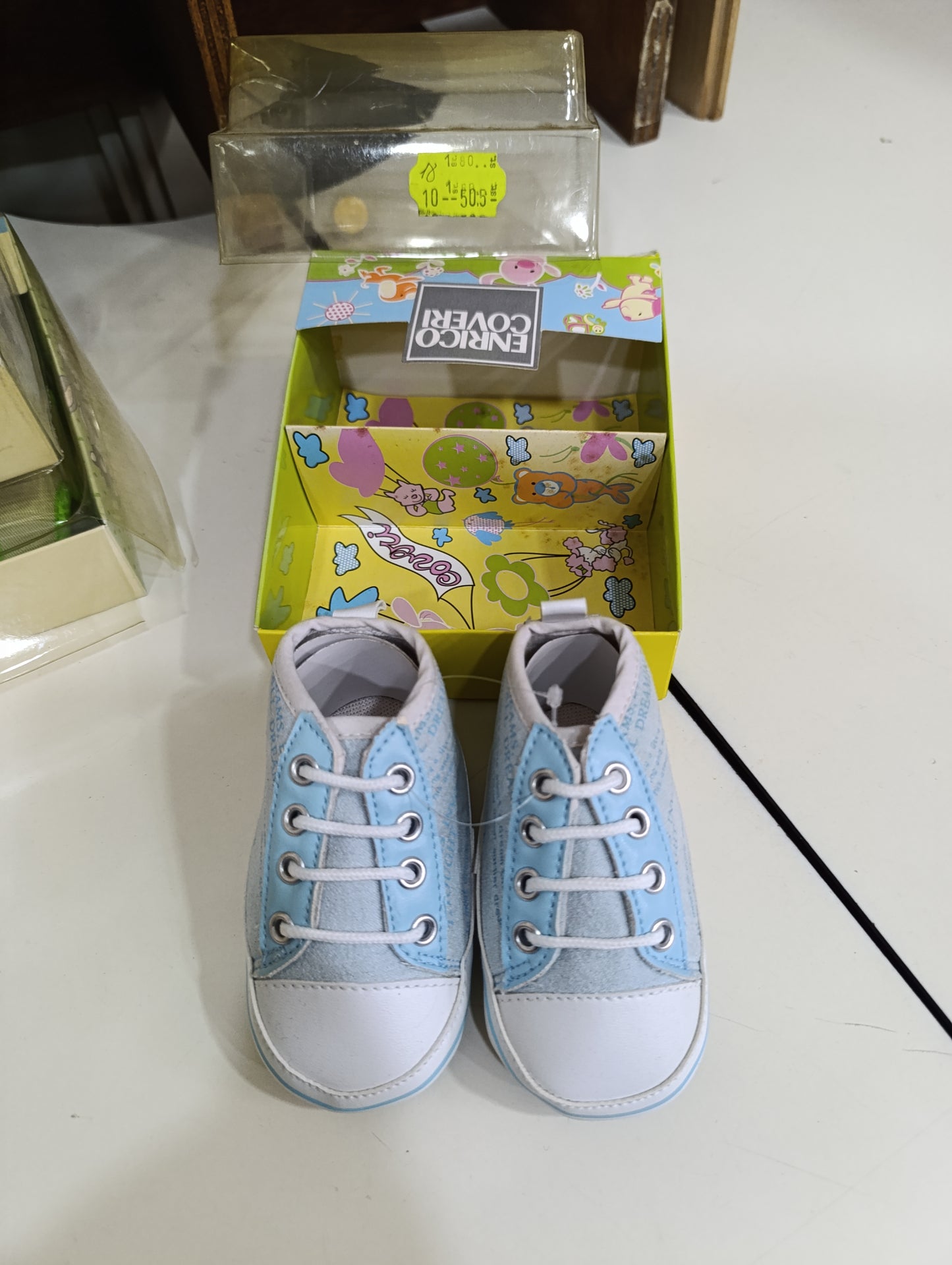 Scarpine neonati vari machi a 1,50