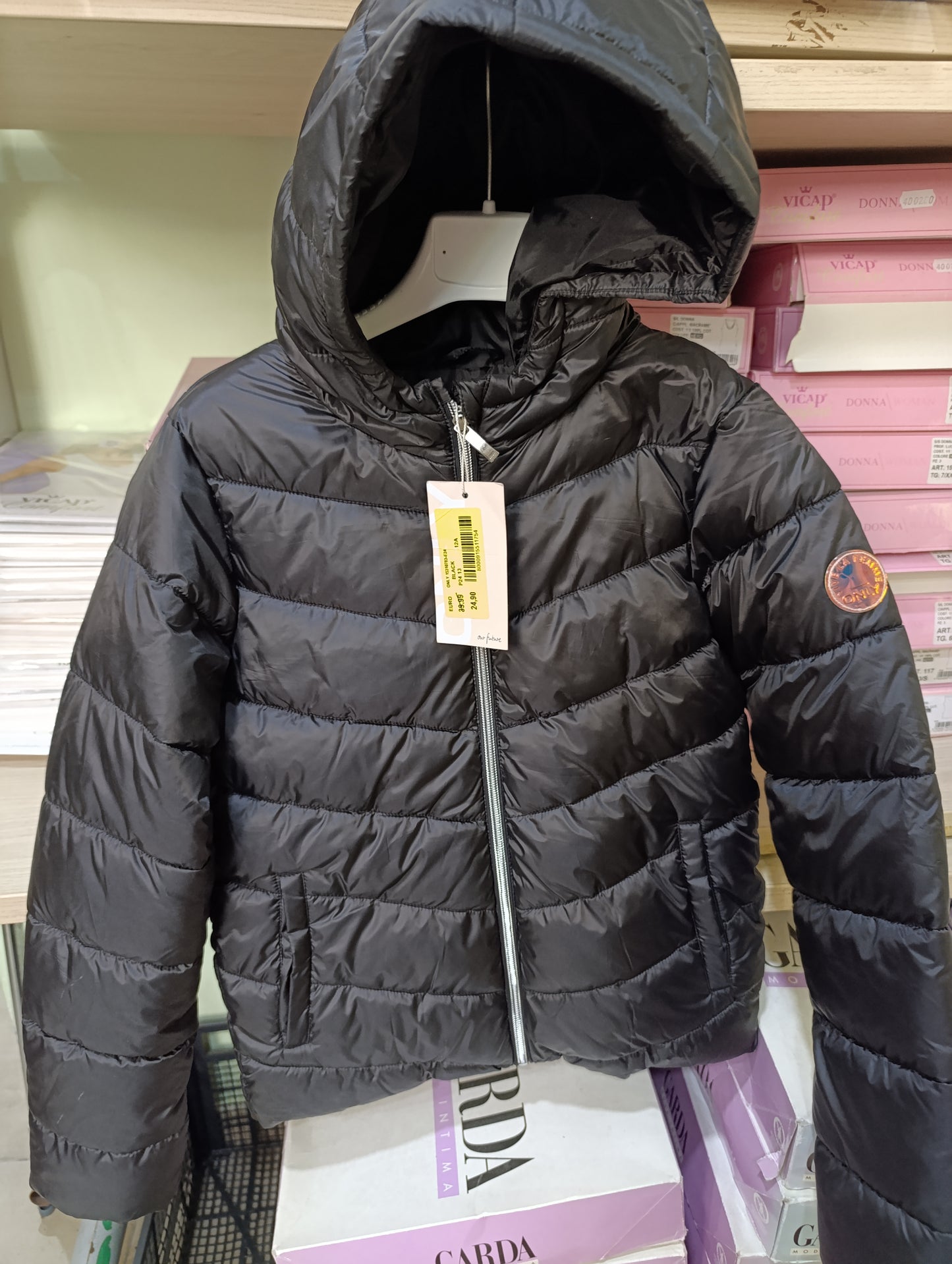 Giubbini bimbi a 6 euro