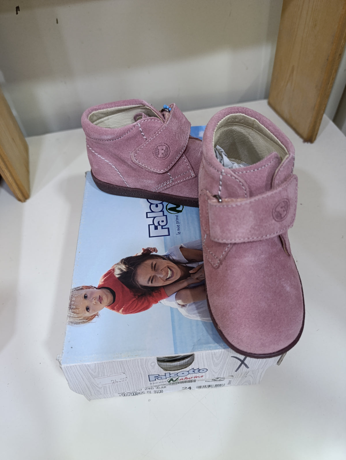 Scarpe bambini a stock a 2,50