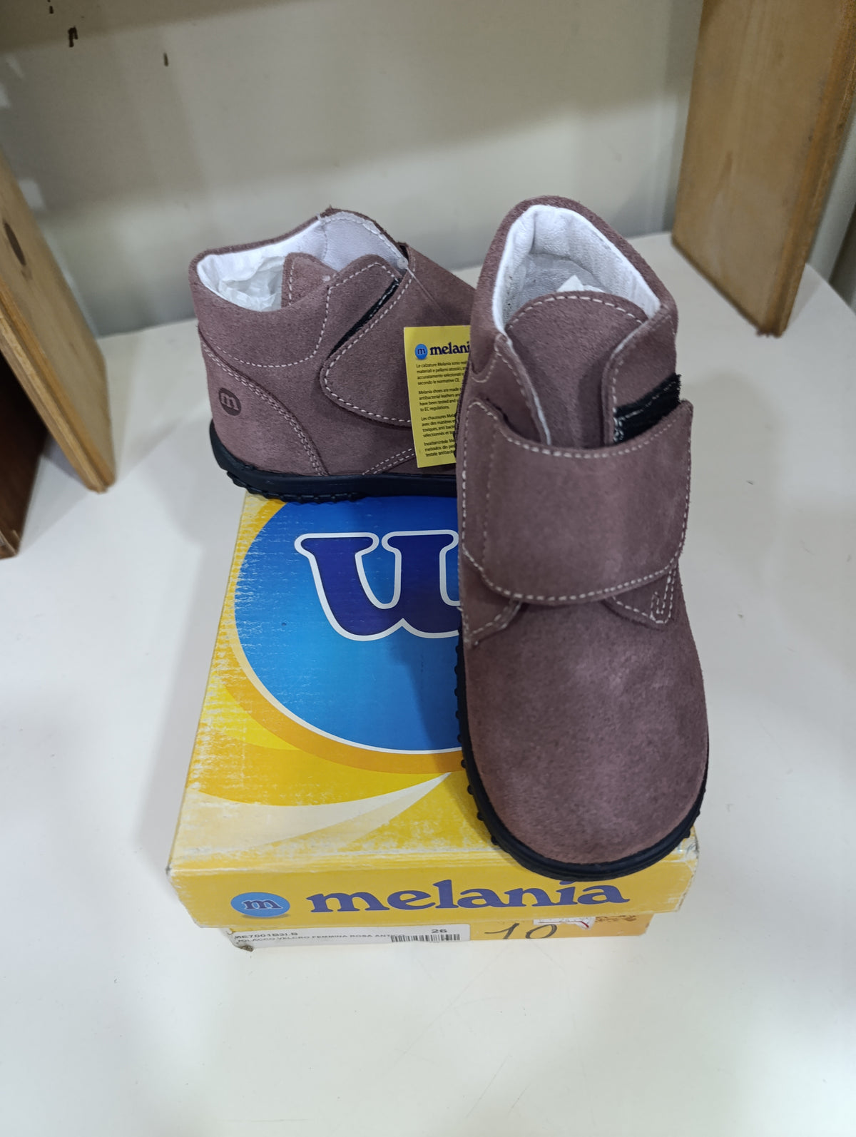 Scarpe bambini a stock a 2,50