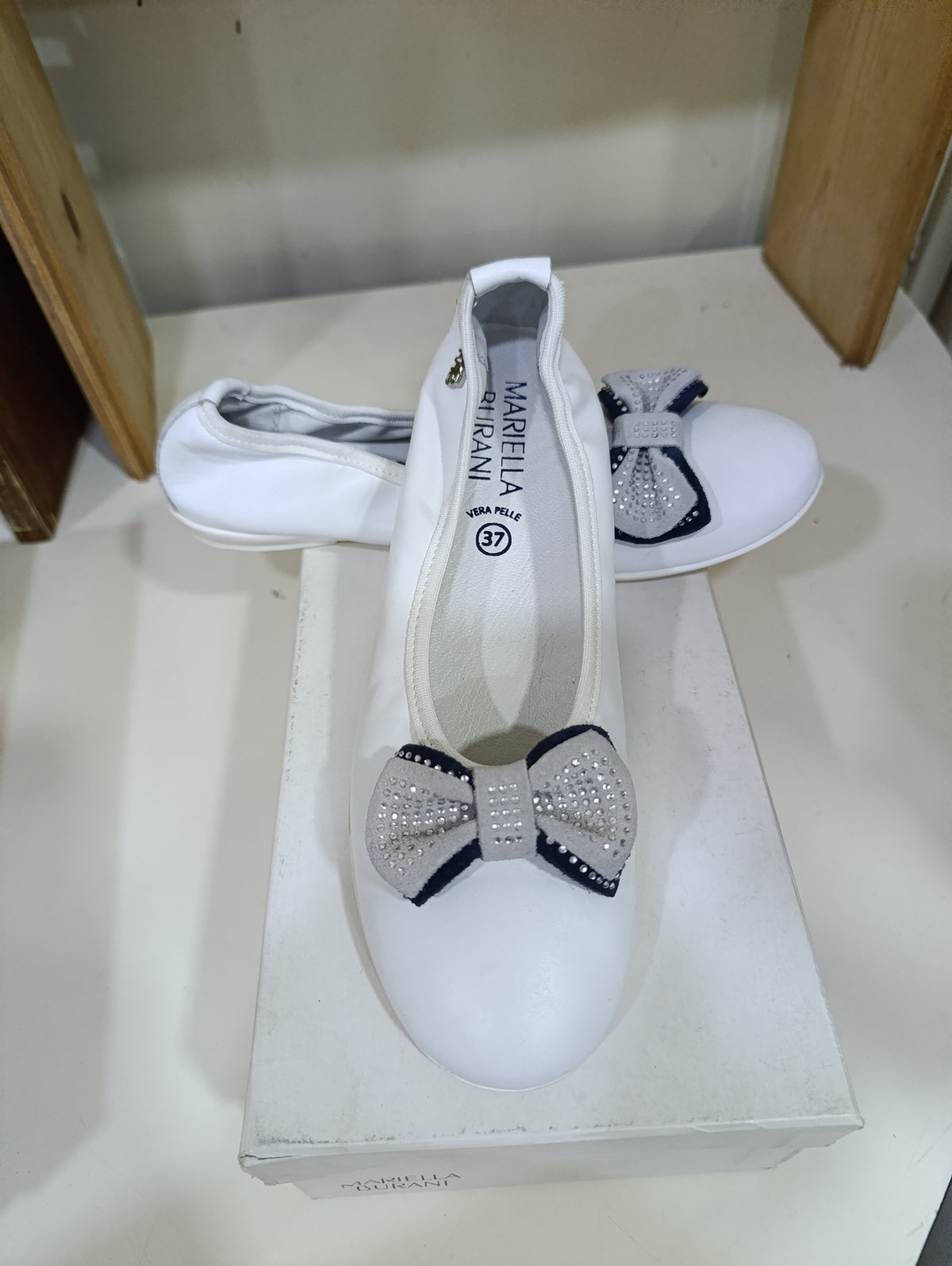 Scarpe bambini a stock a 2,50