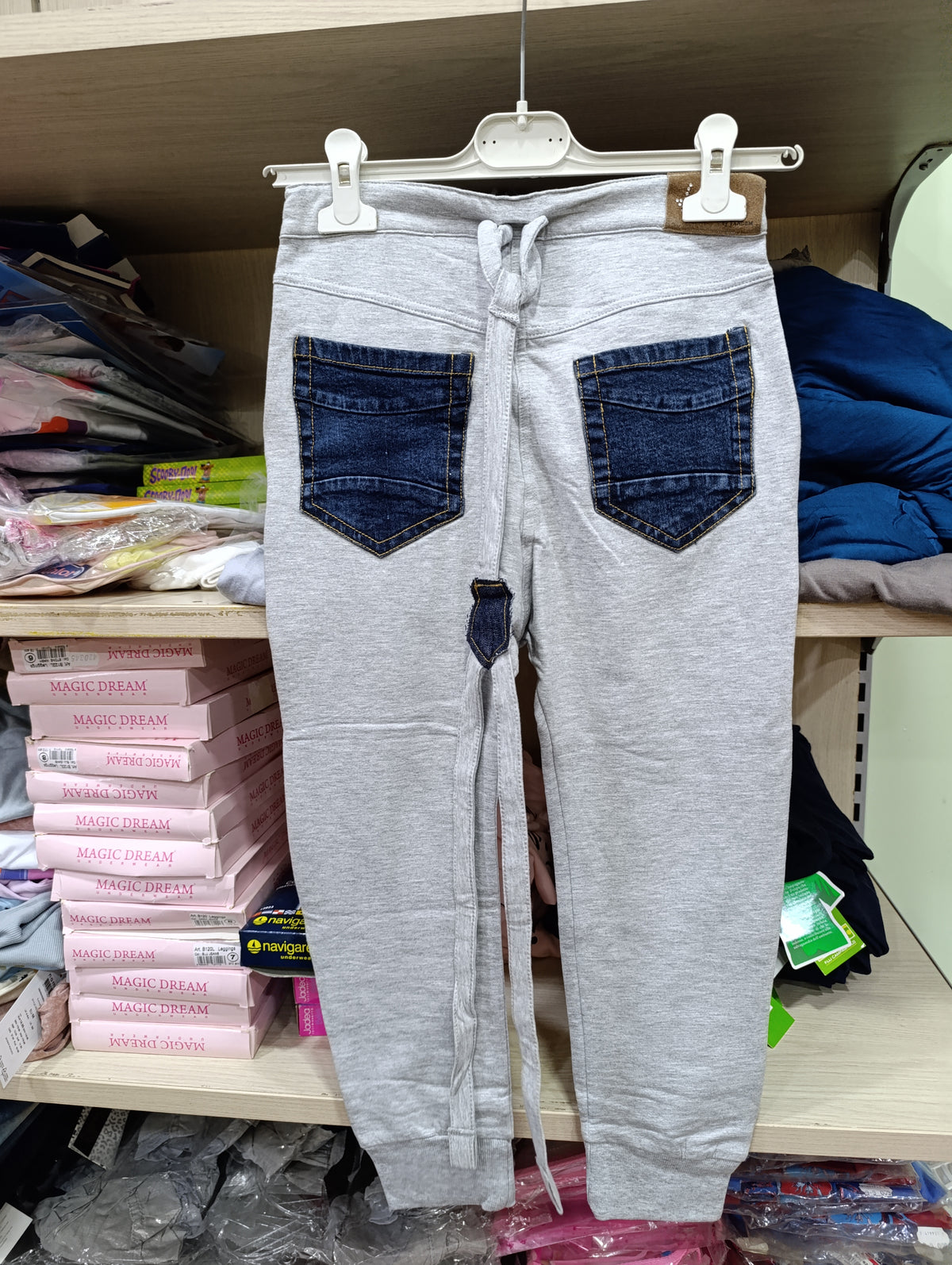 Pantaloni tuta a 2,50 bambini