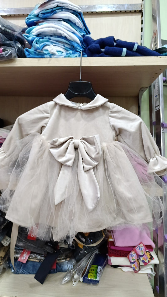 Completi e vestitini neonati a 7,50