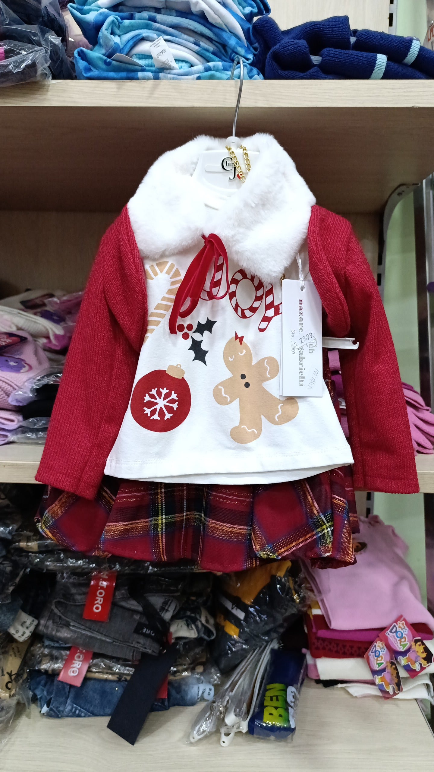 Completi e vestitini neonati a 7,50