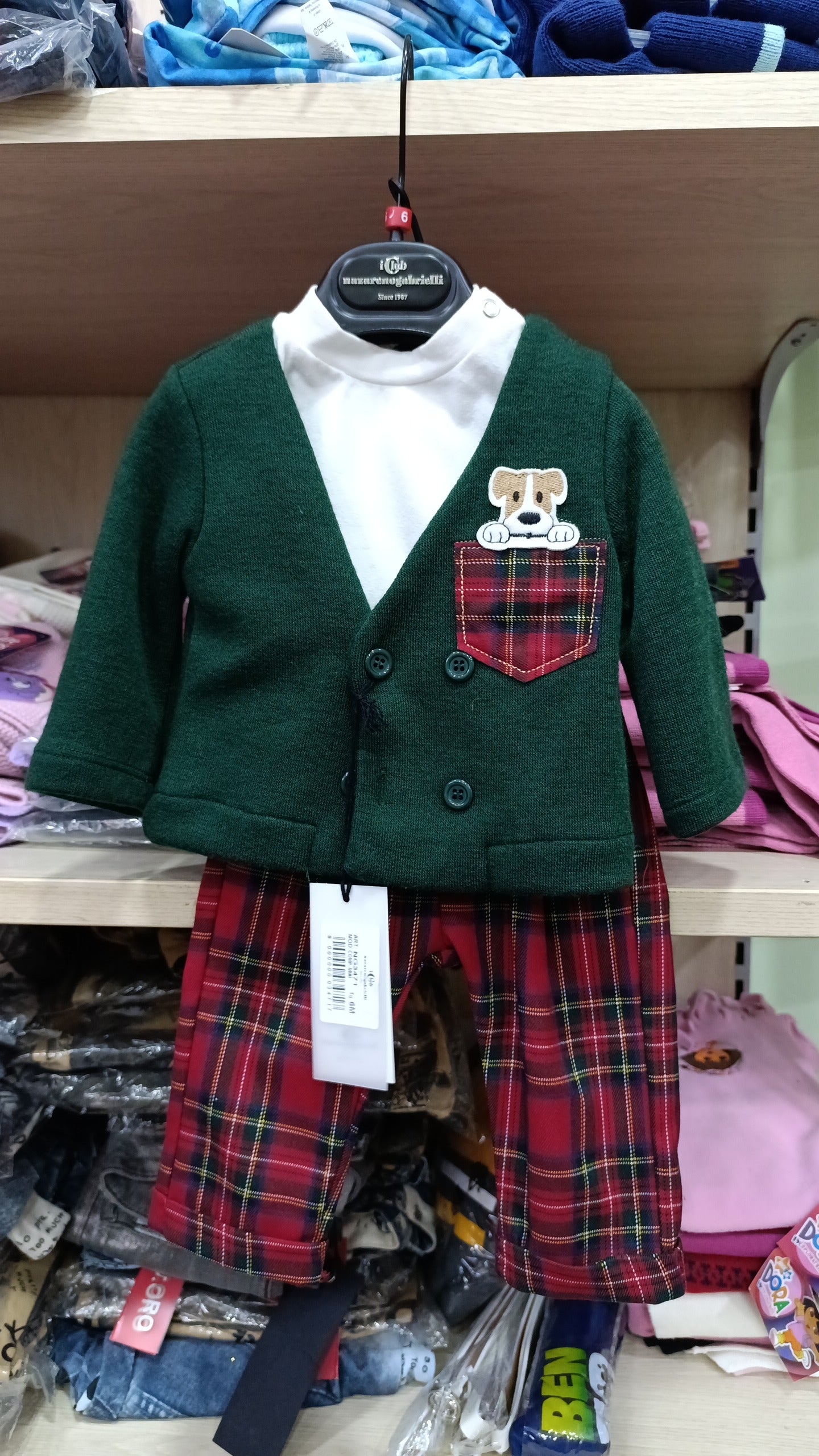 Completi e vestitini neonati a 7,50