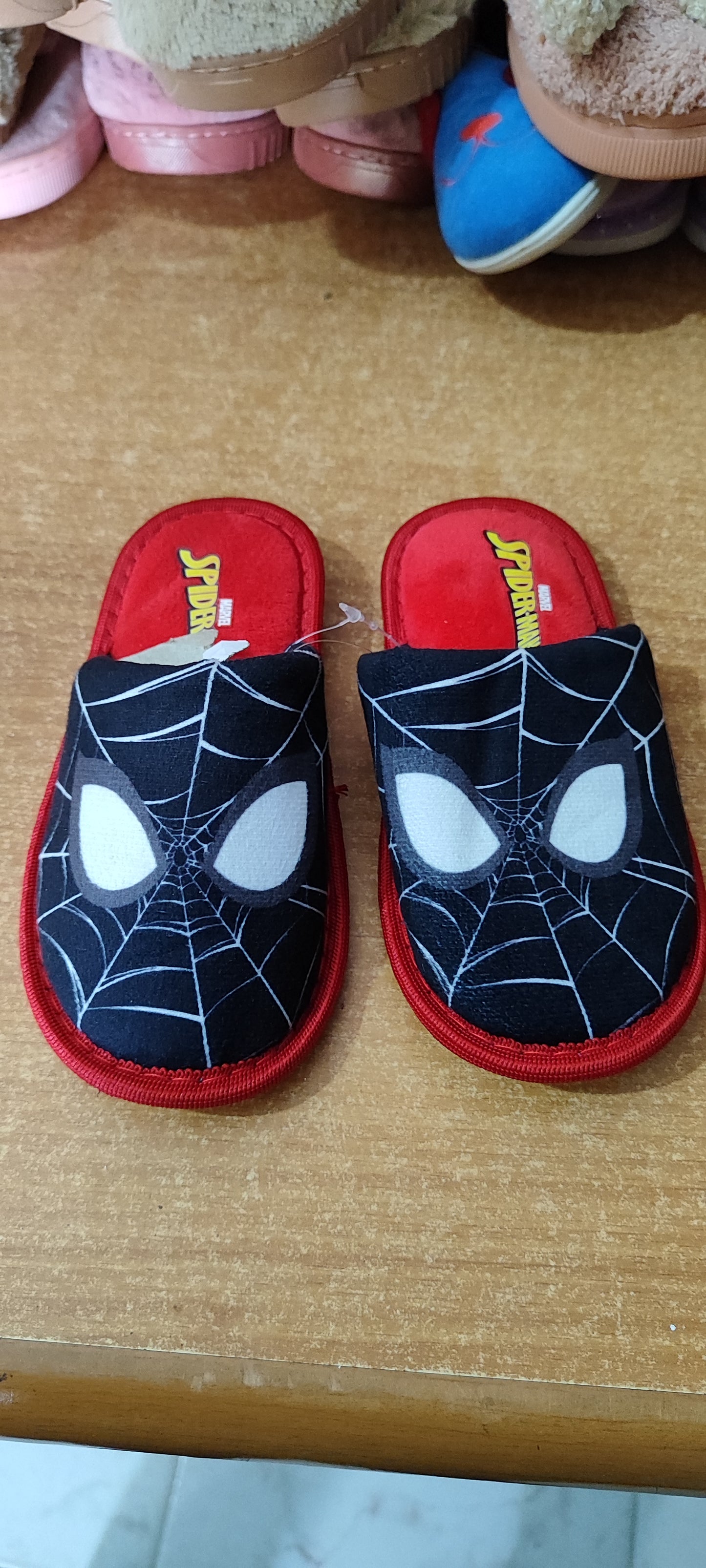 pantofole cartoni Disney a 2,50