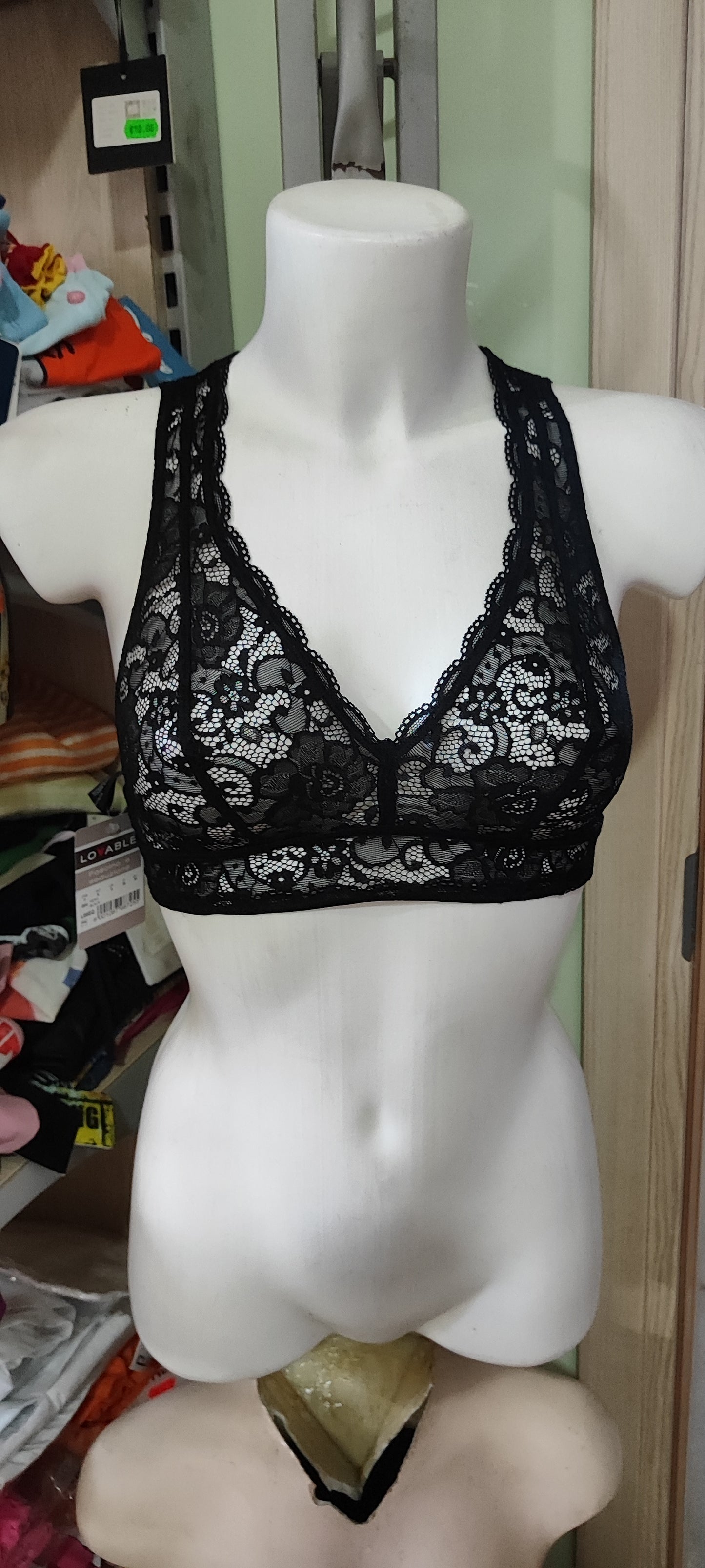 Reggiseni a 1 ,80 merce italiana