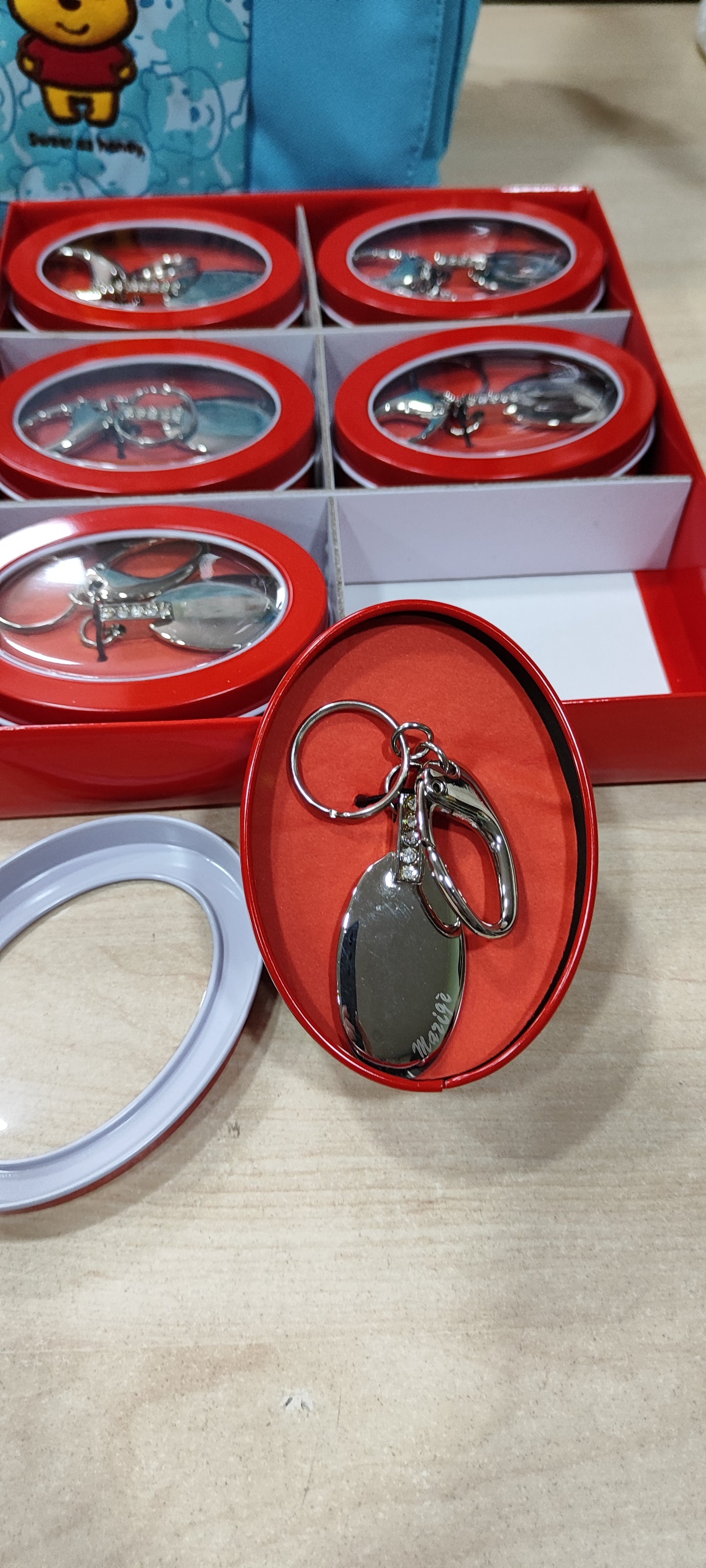 Offerta portachiavi e per telefono a 1 euro