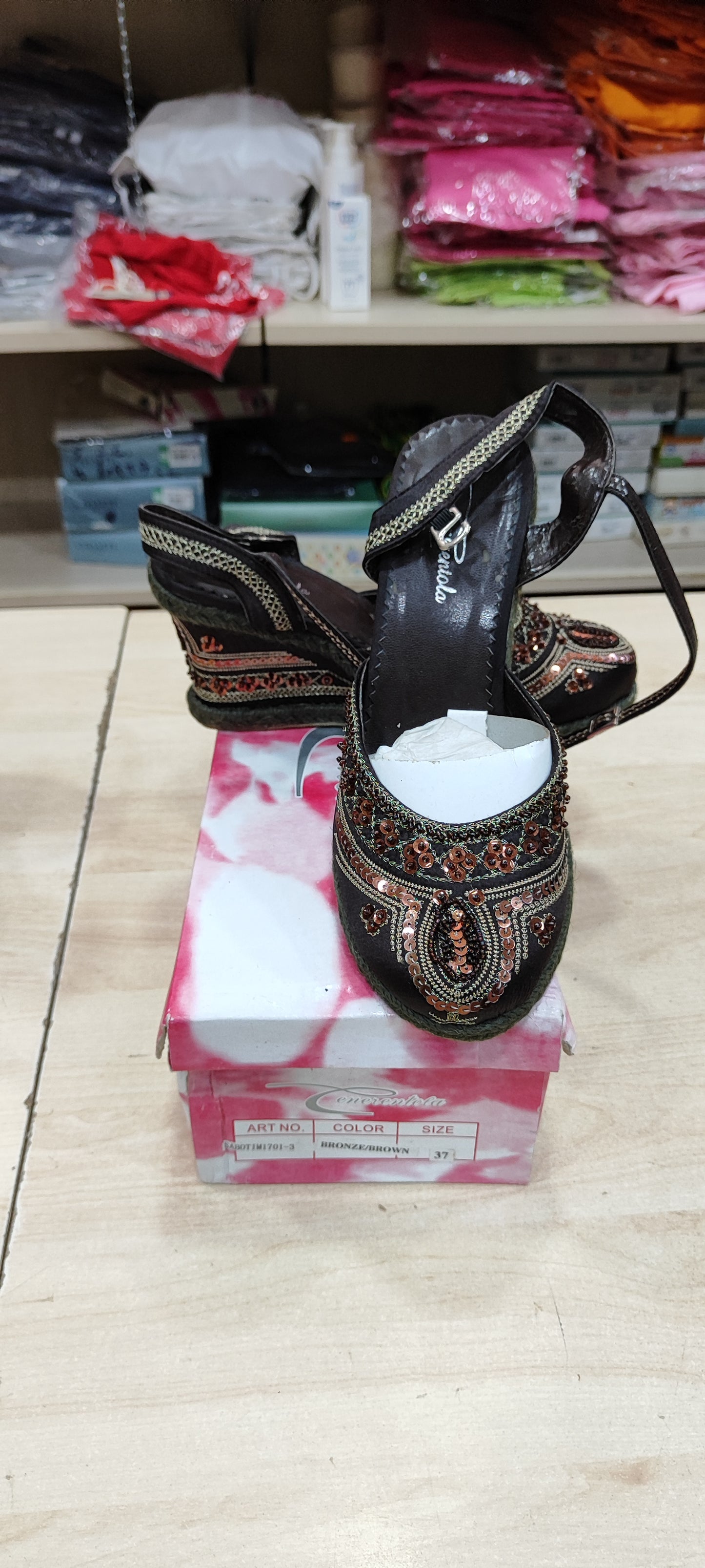 Offerta sandali donna a 2,80