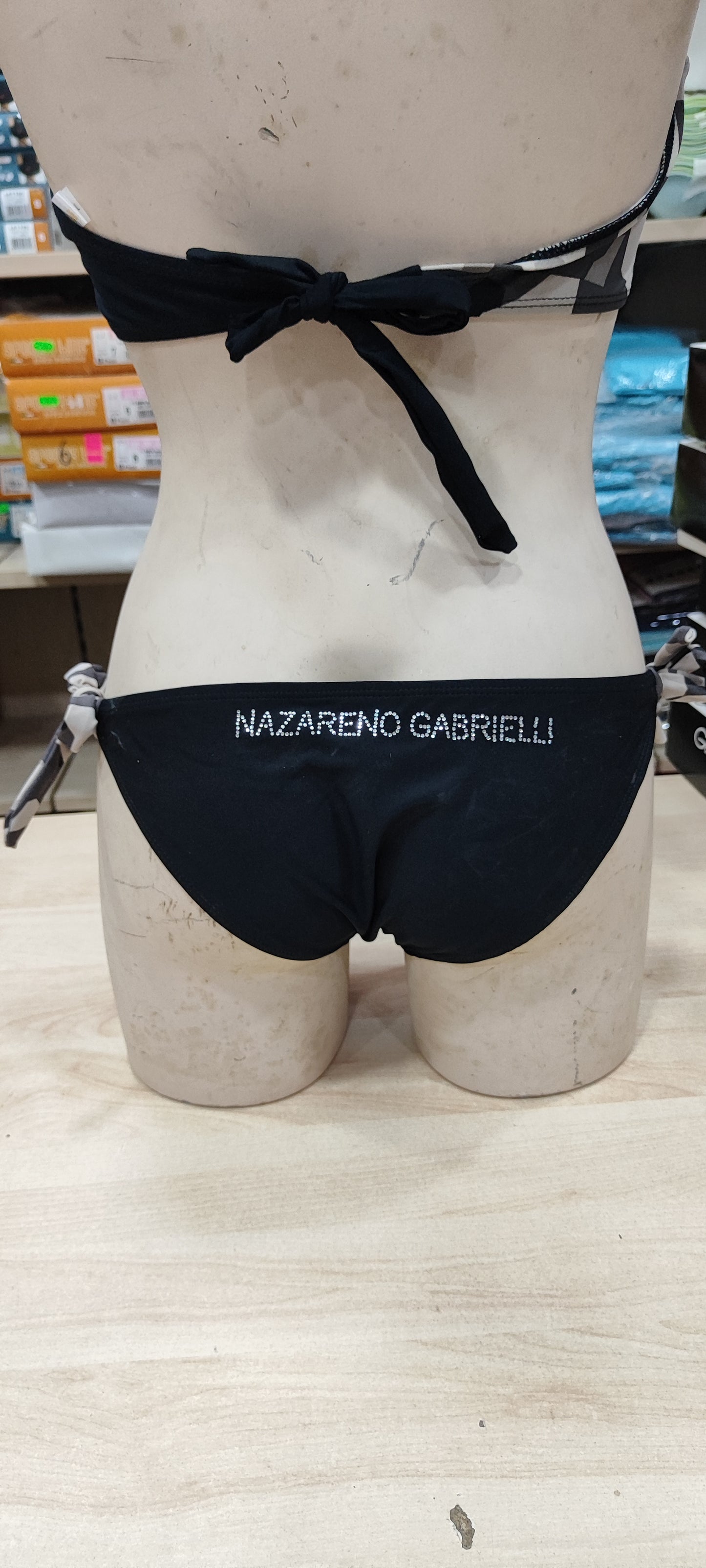 Costumi firmati donna a 4 euro
