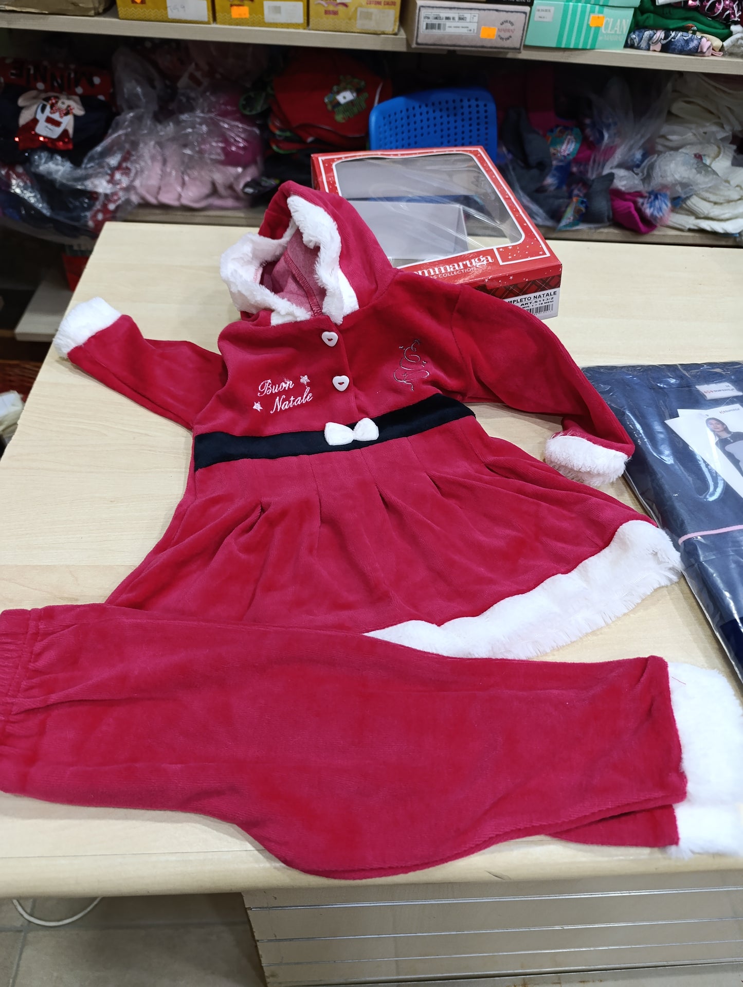 Tutina neonata natalizia a 10 euro misura 18 mesi