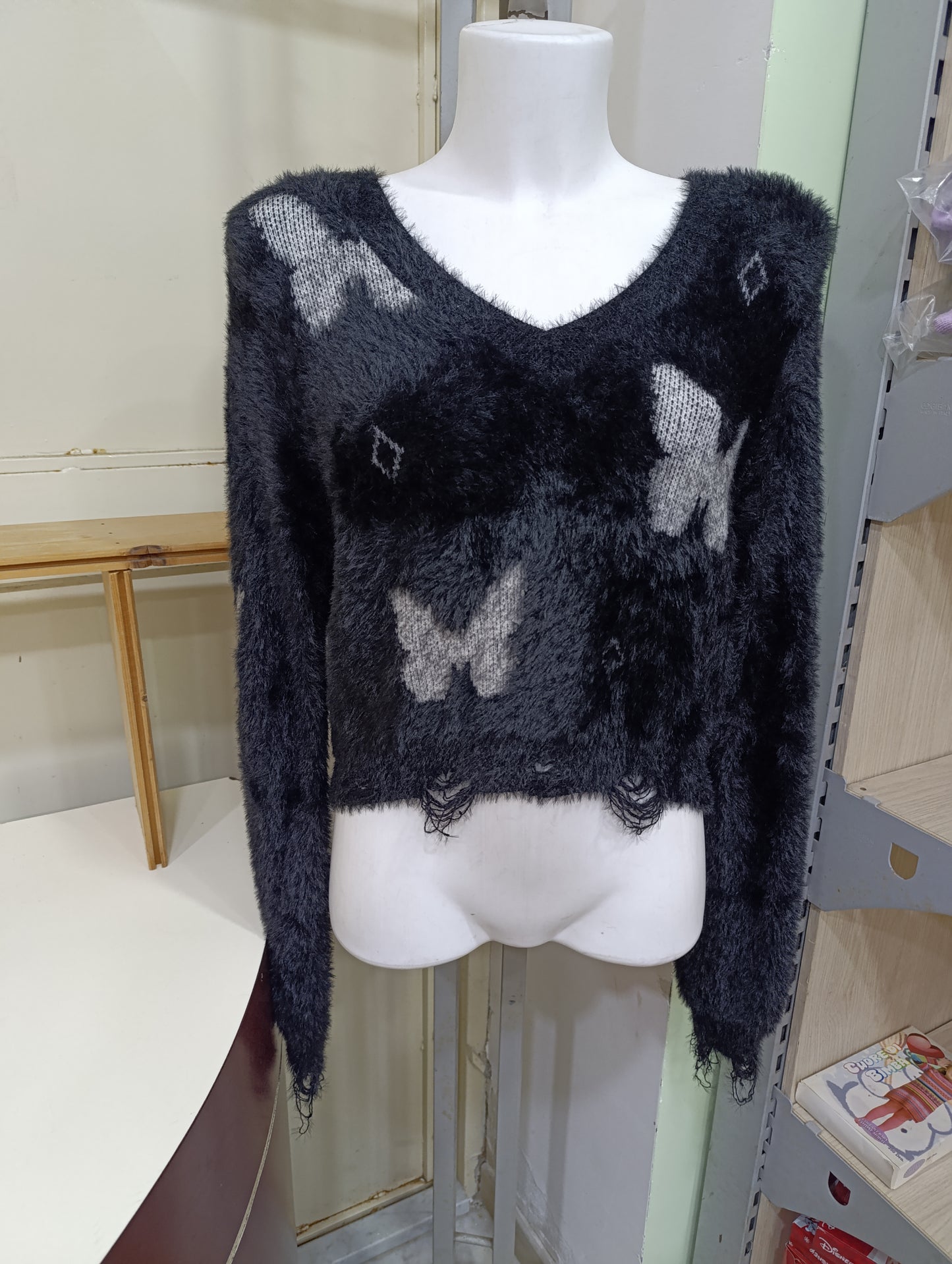 Maglioncino donna a 5 euro colore nero