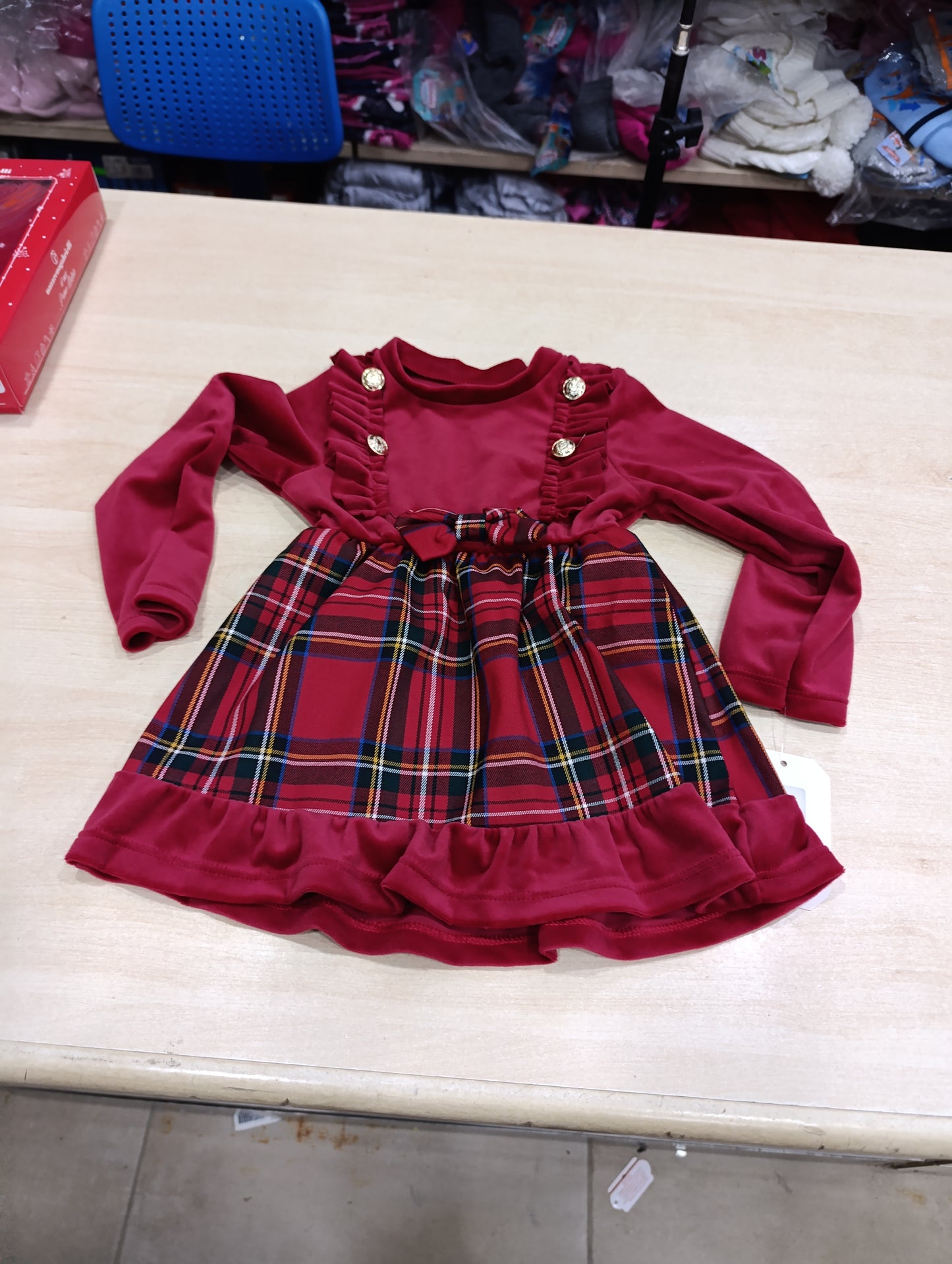 Tute e completi bimbi a 5 euro